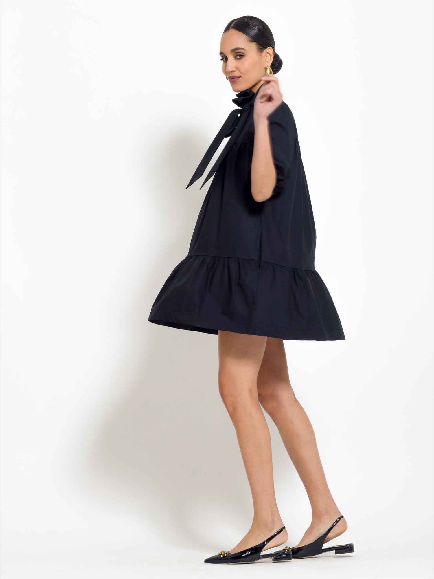 Abito corto con fiocco | Uncategorized da donna