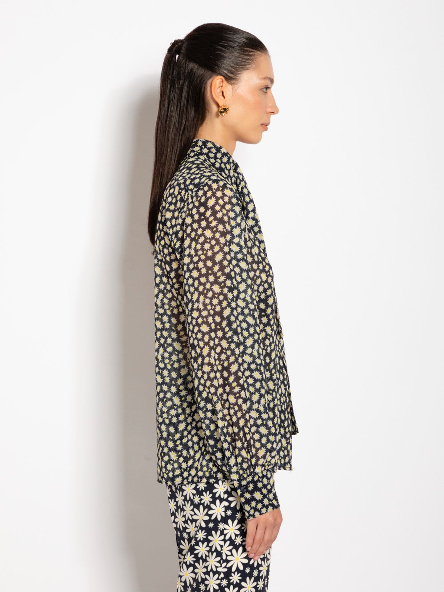 Camicia in georgette stampa micro margherita | Uncategorized da donna