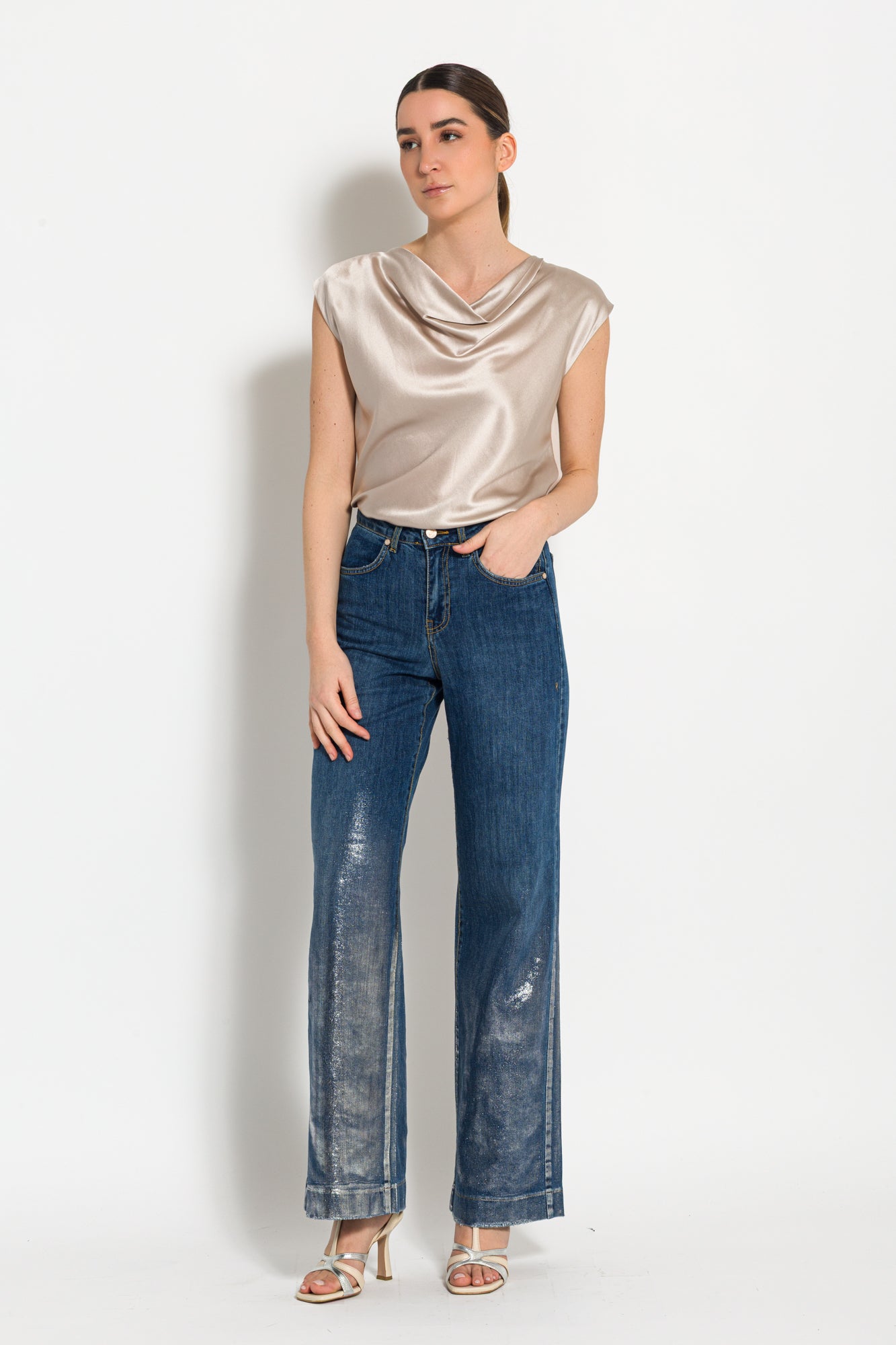 Top scollo gronda smanicato | Uncategorized da donna