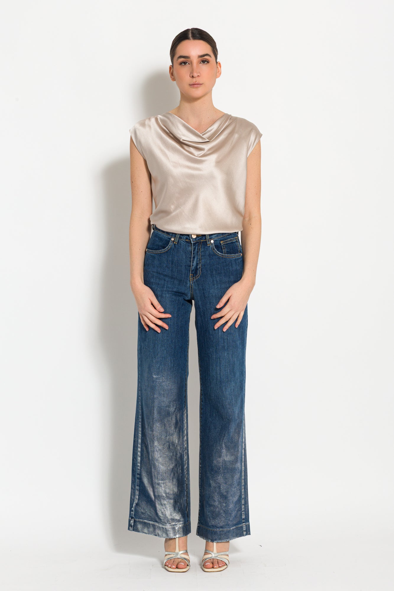 Top scollo gronda smanicato | Uncategorized da donna