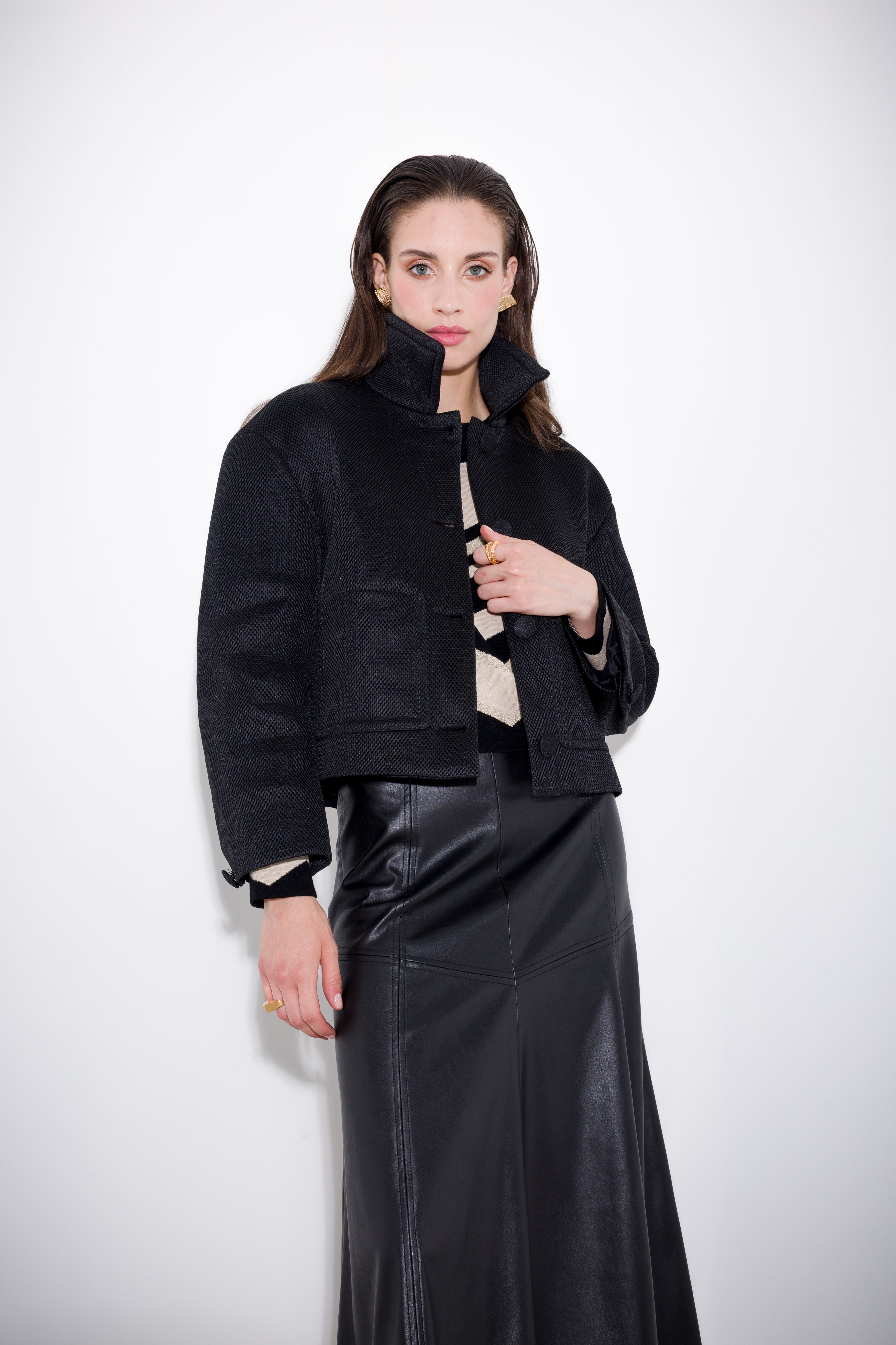 Short jacket in double mesh