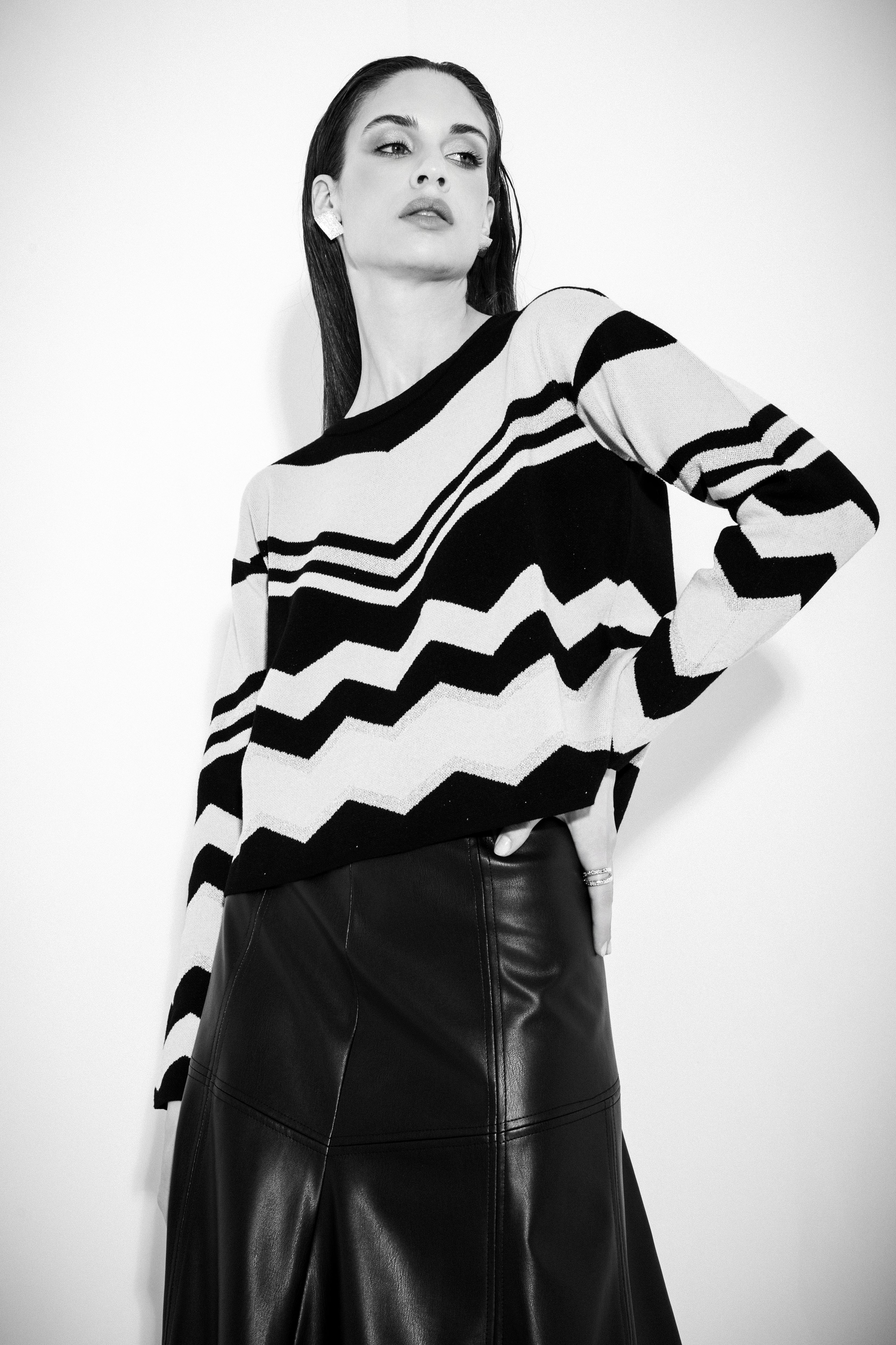Long-sleeved chevron shirt