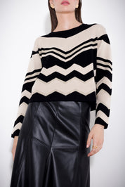 Long-sleeved chevron shirt