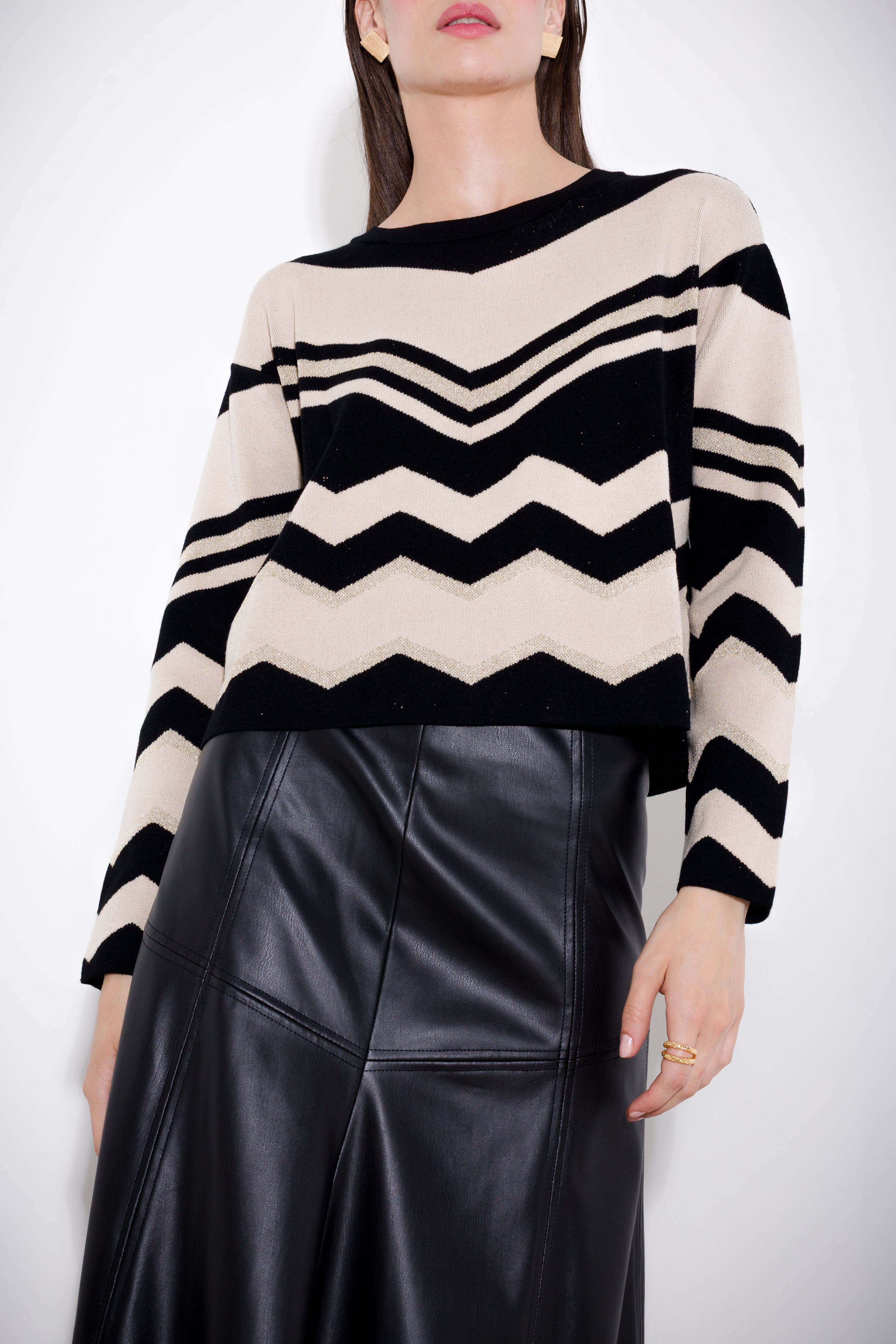 Long-sleeved chevron shirt