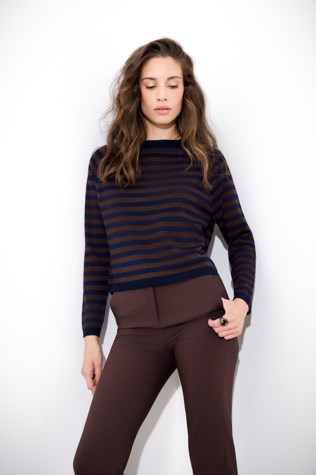 -C255-590_NAVY BLUE/CHOCO