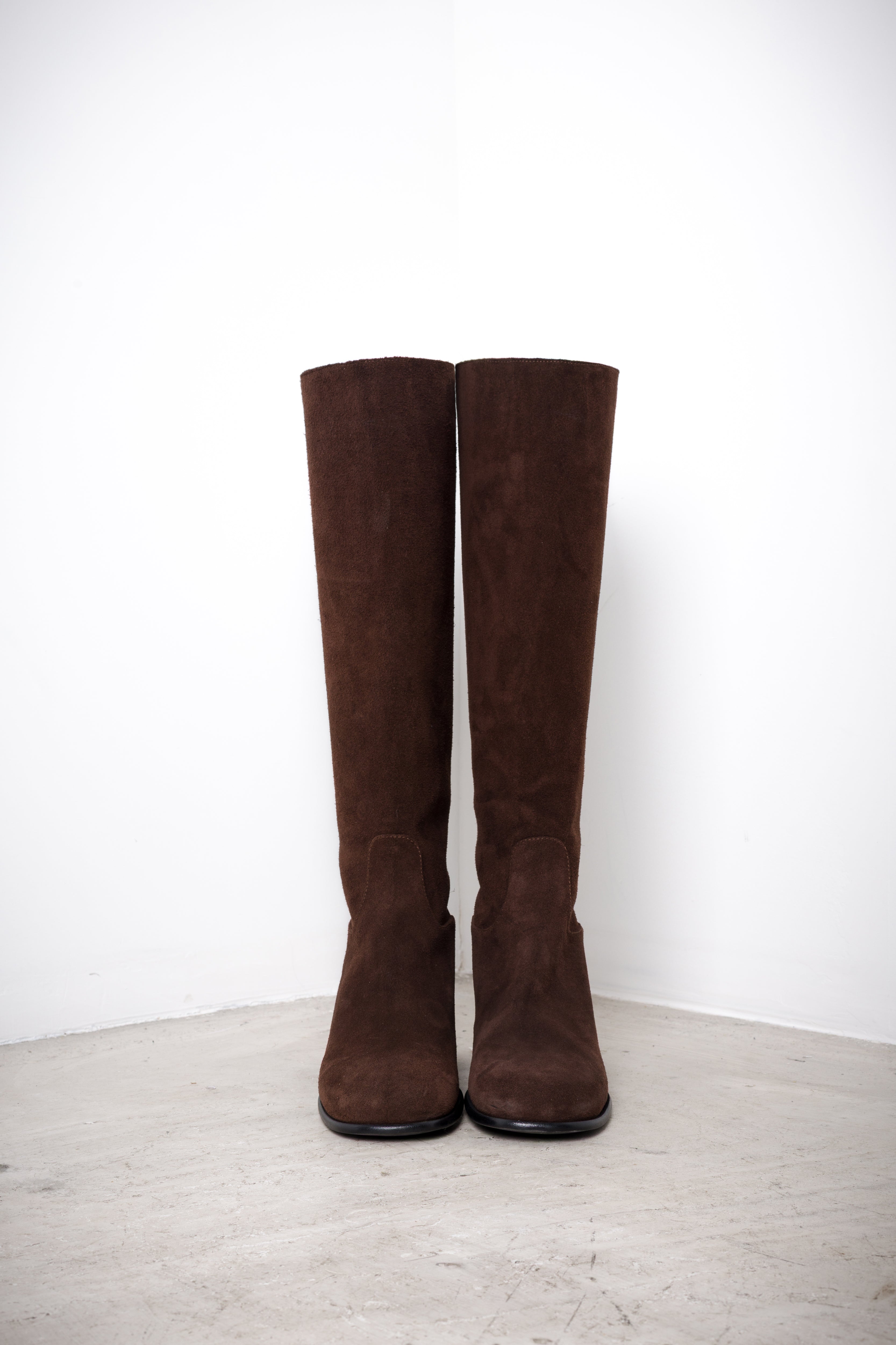 Suede boot