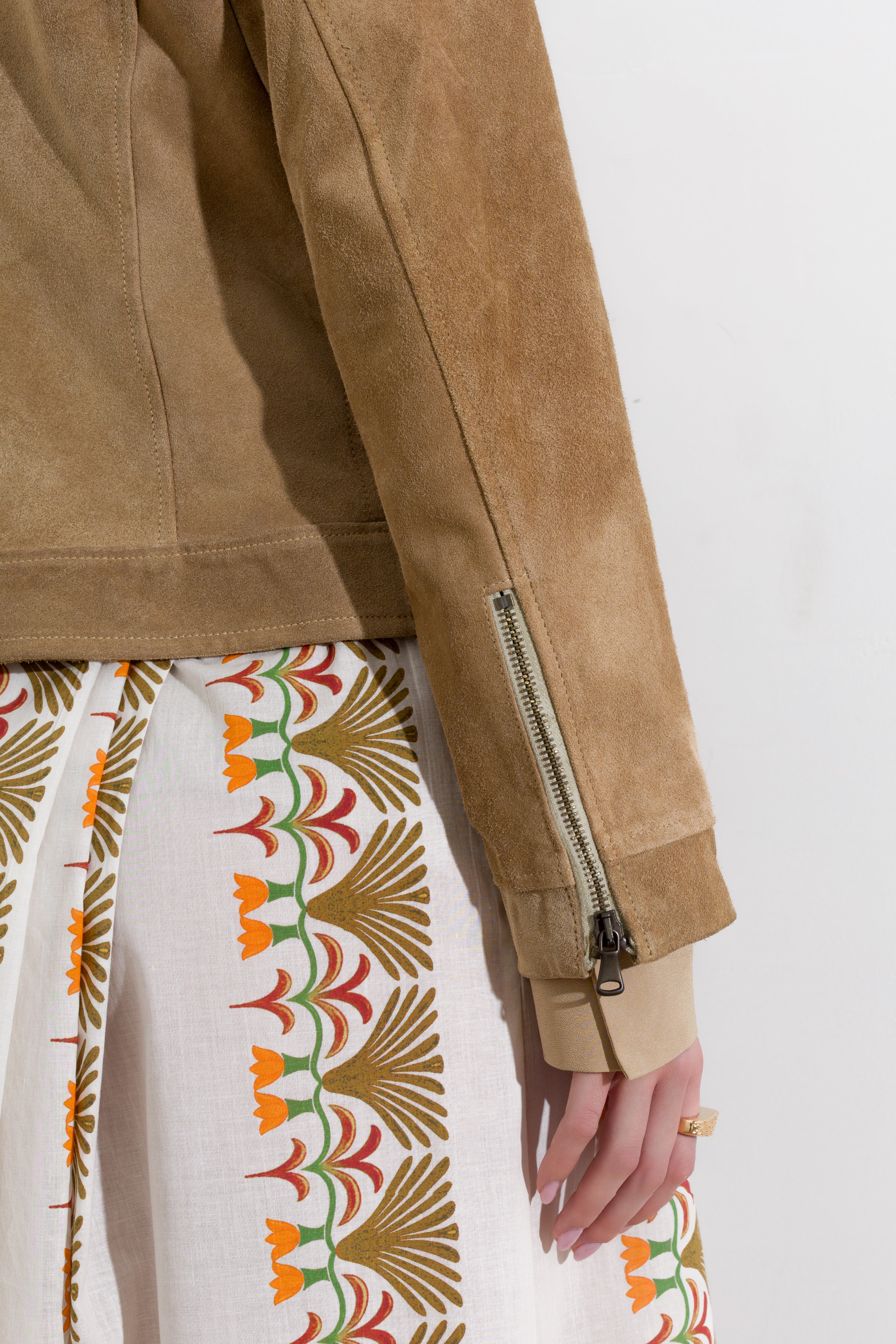 Giubbino in pelle scamosciata