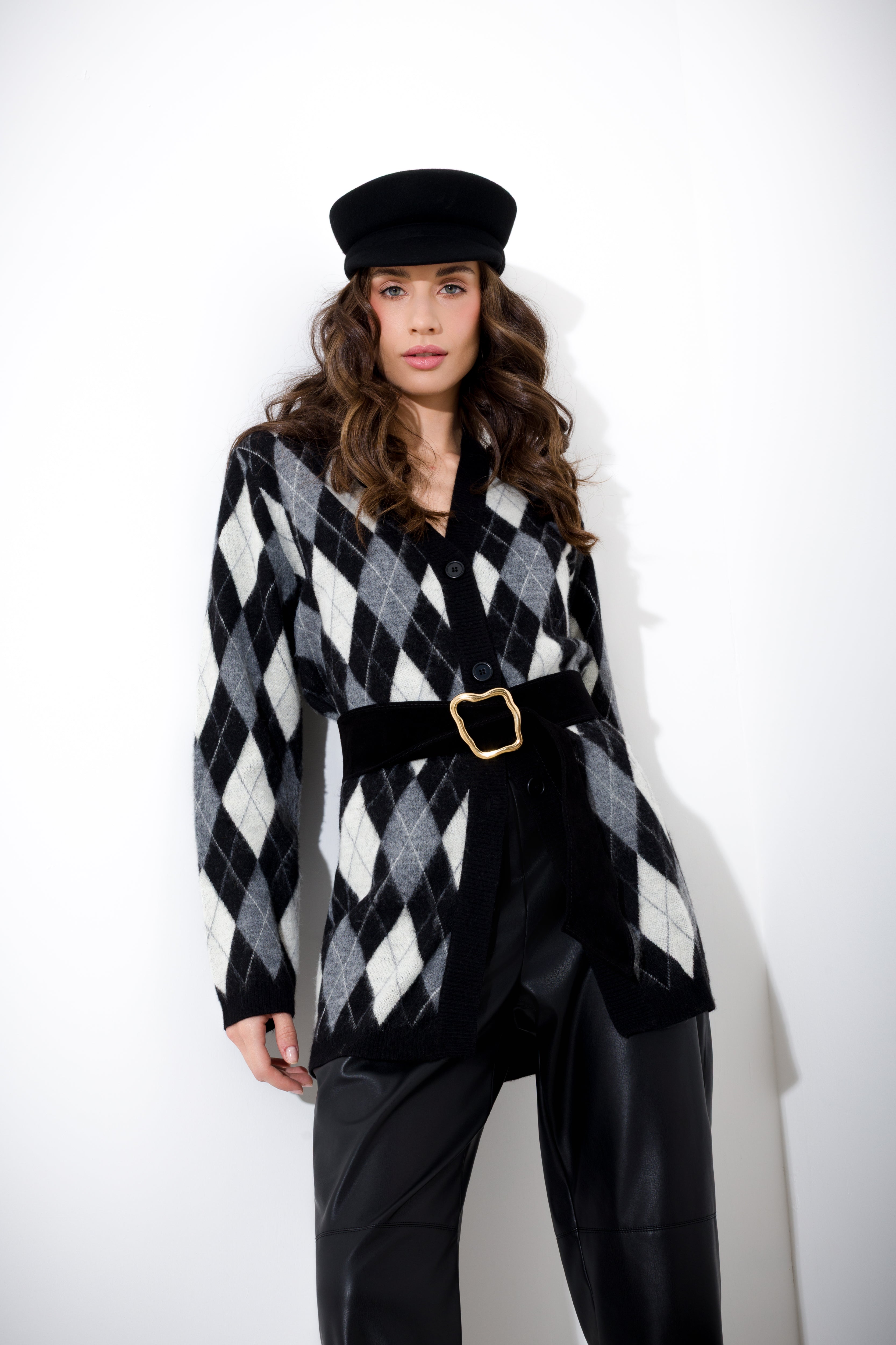 V-neck diamond cardigan