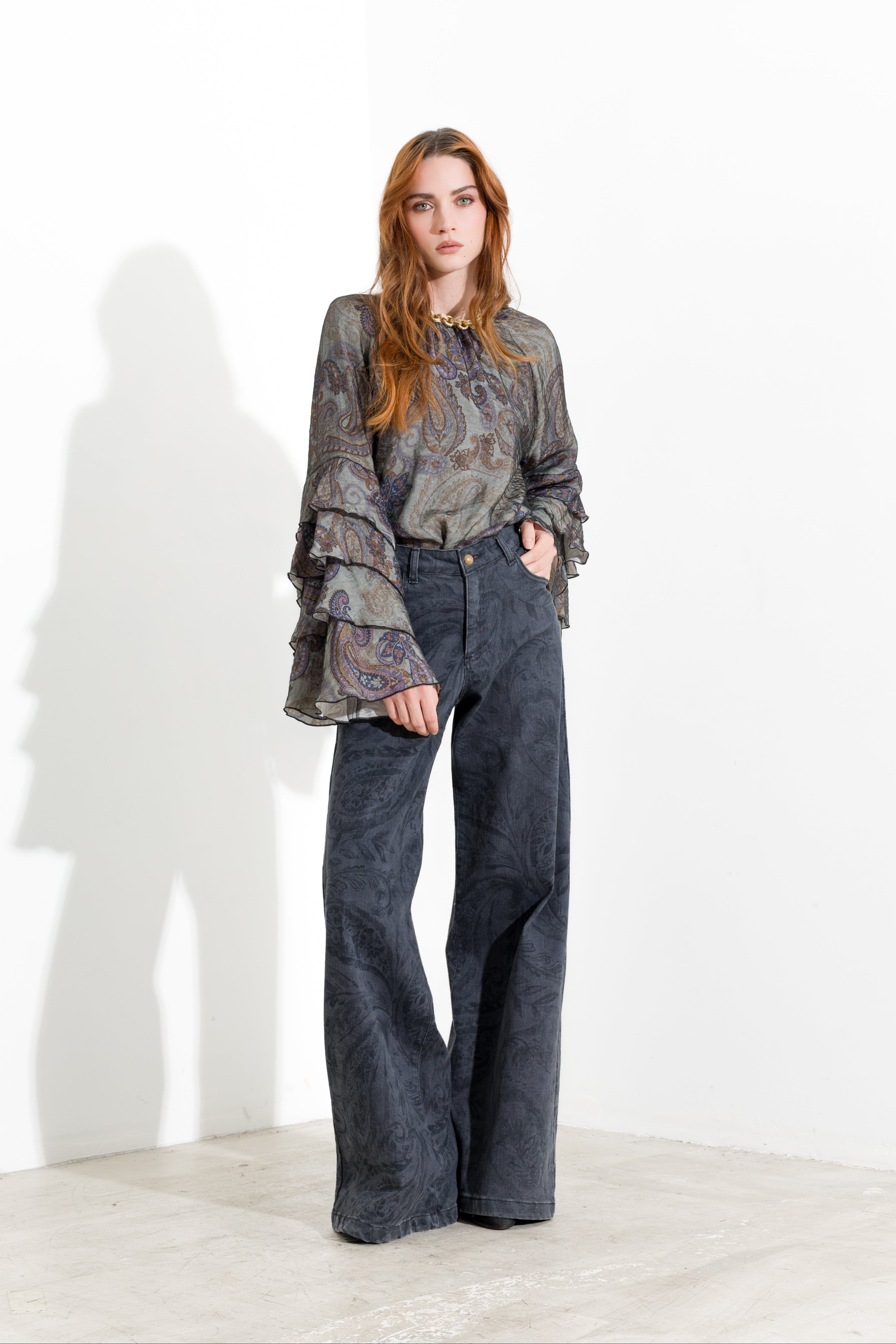 Blusa con maniche volant - Compagnia Italiana