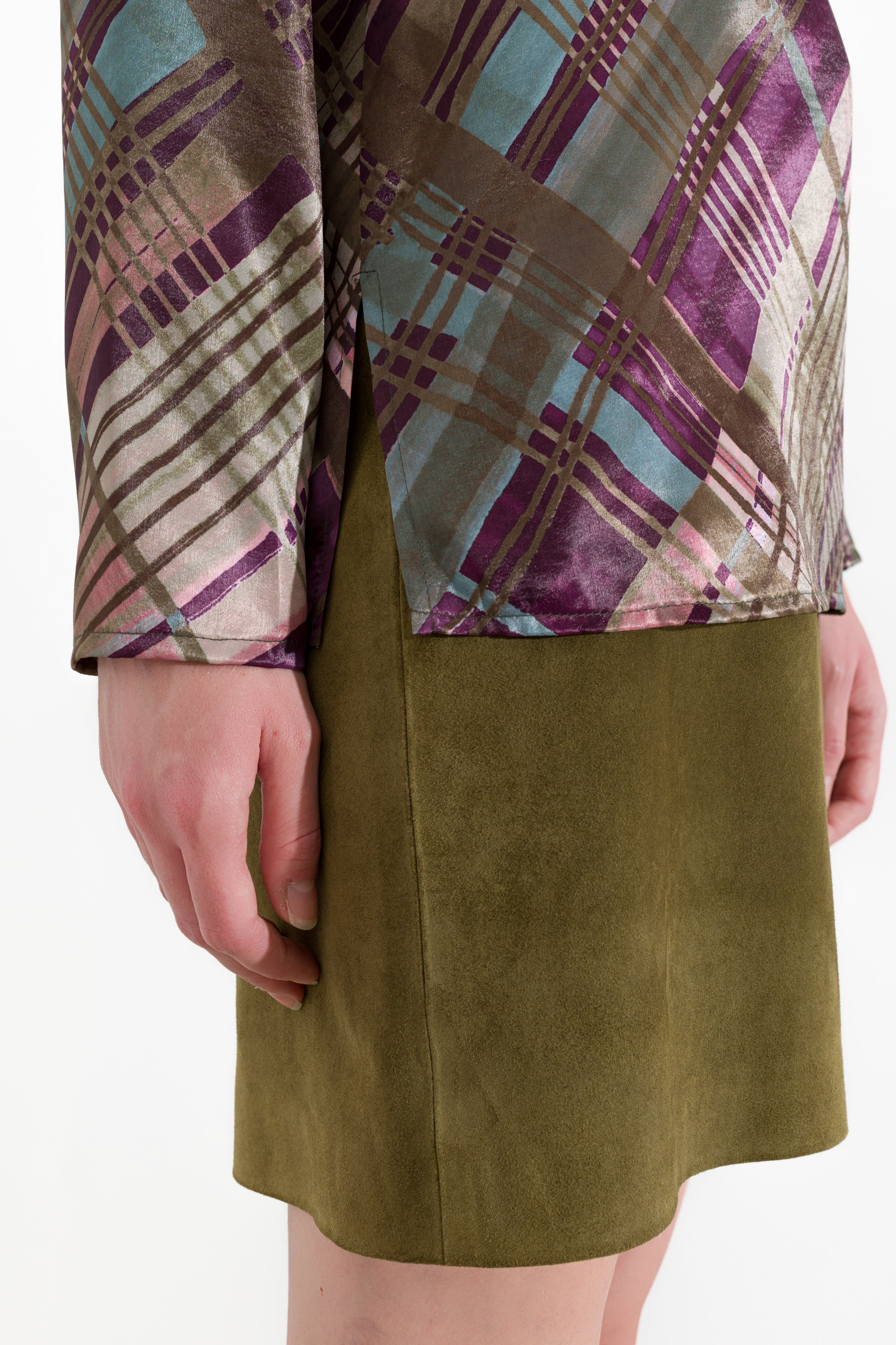 Blusa con spacchi laterali