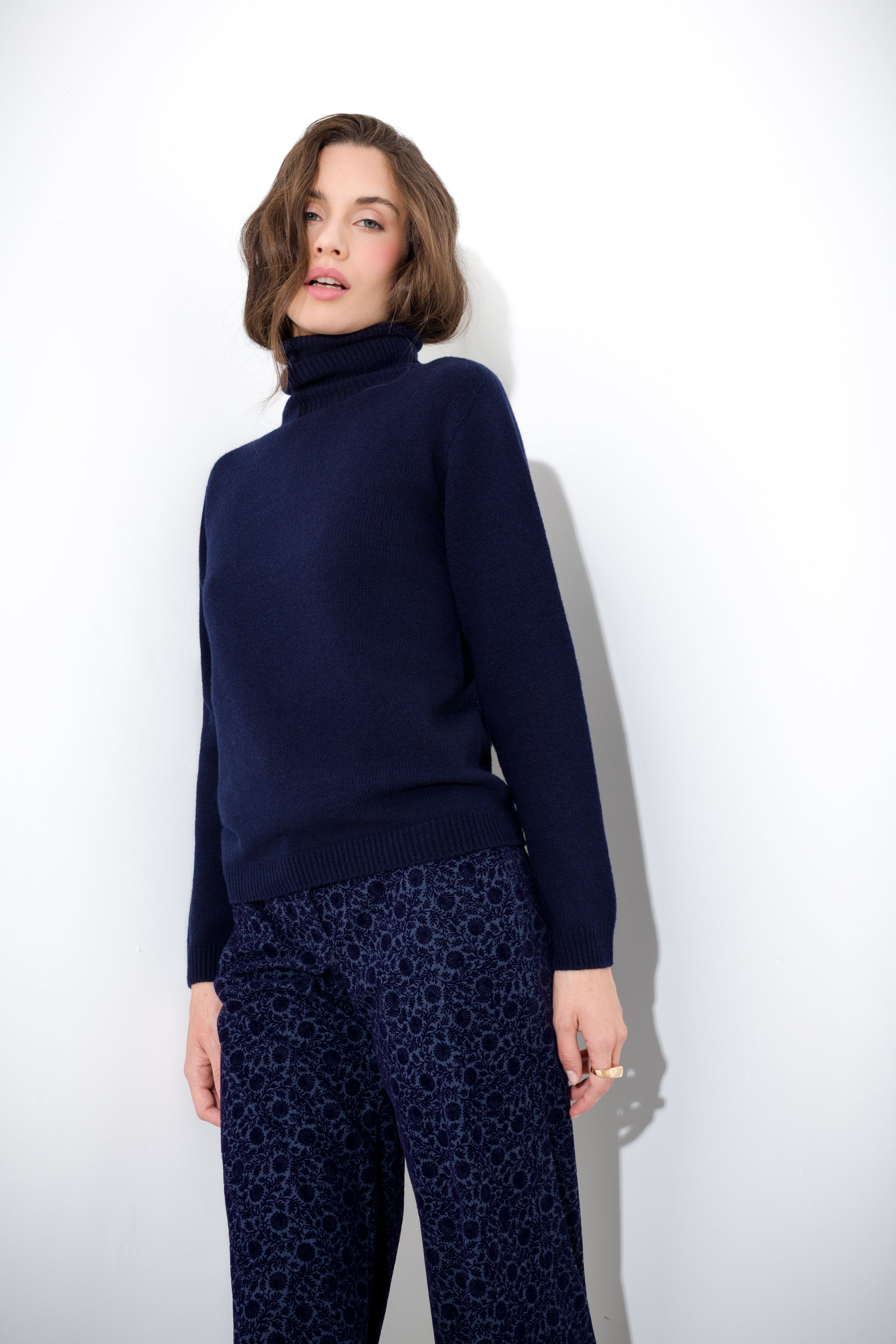 -C256-607_NAVY BLUE