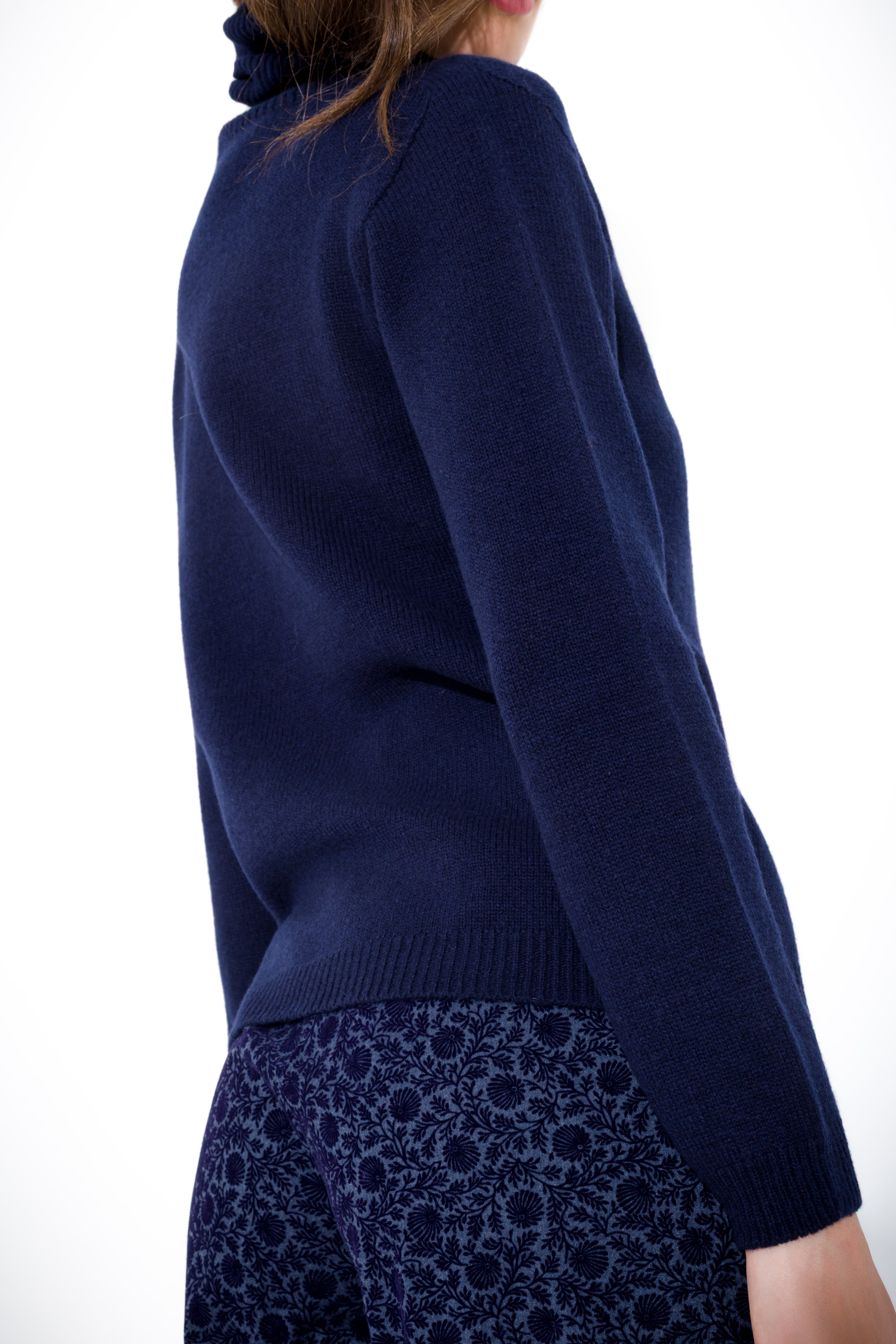 -C256-607_NAVY BLUE