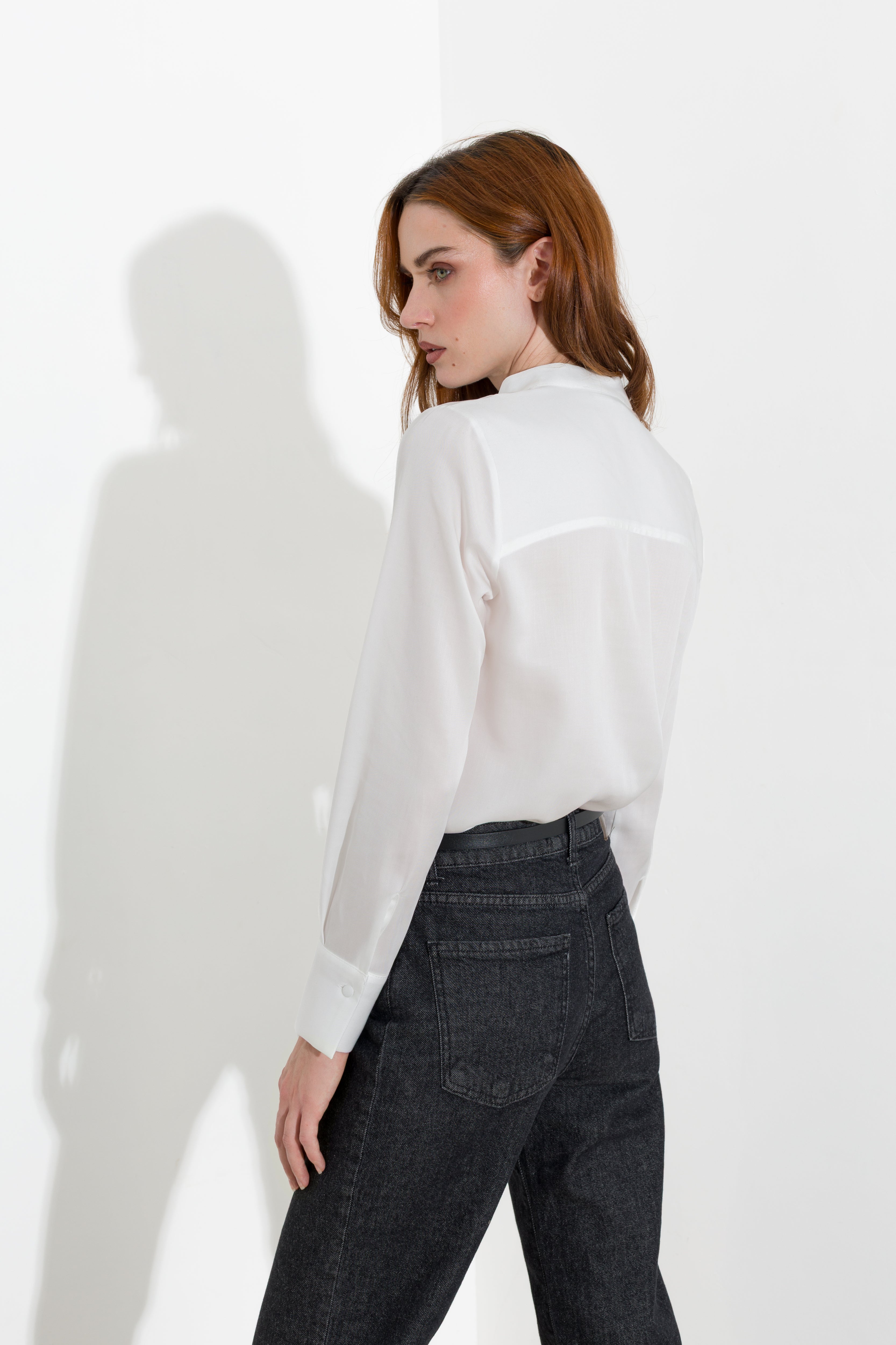 Camicia con collo alla coreana in lyocell
