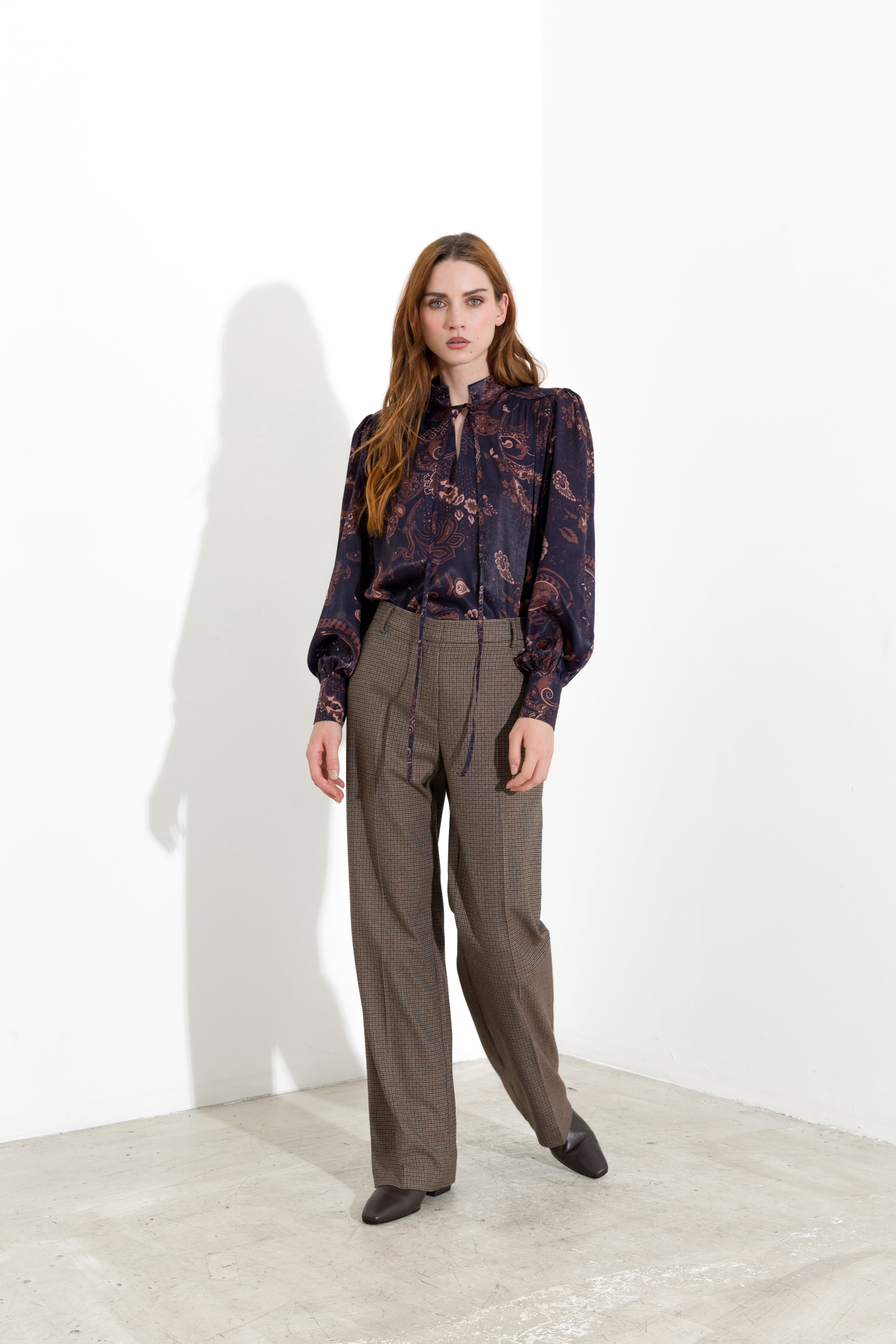 Pantaloni wide-leg a micro pied-de-poule