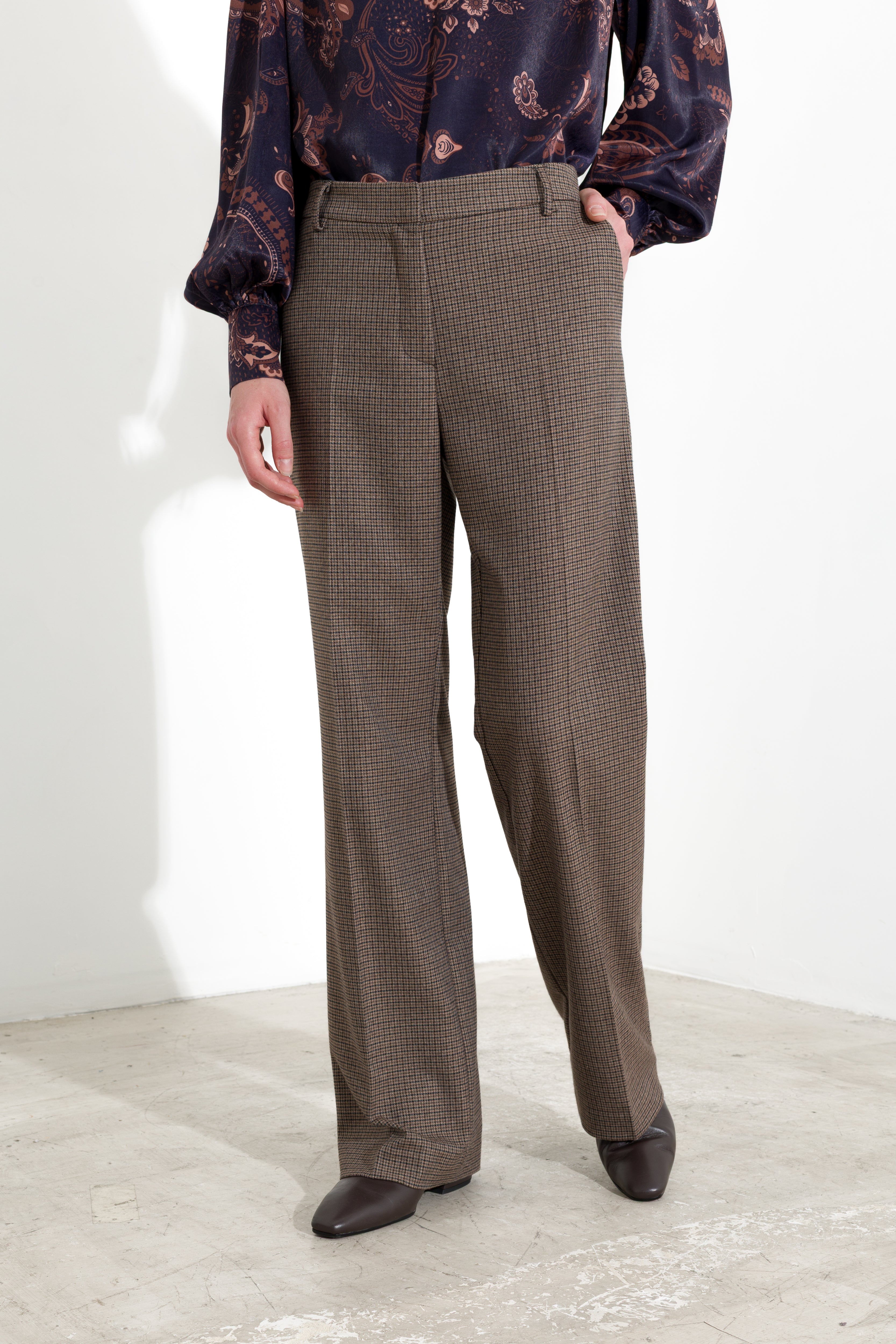 Pantaloni wide-leg a micro pied-de-poule