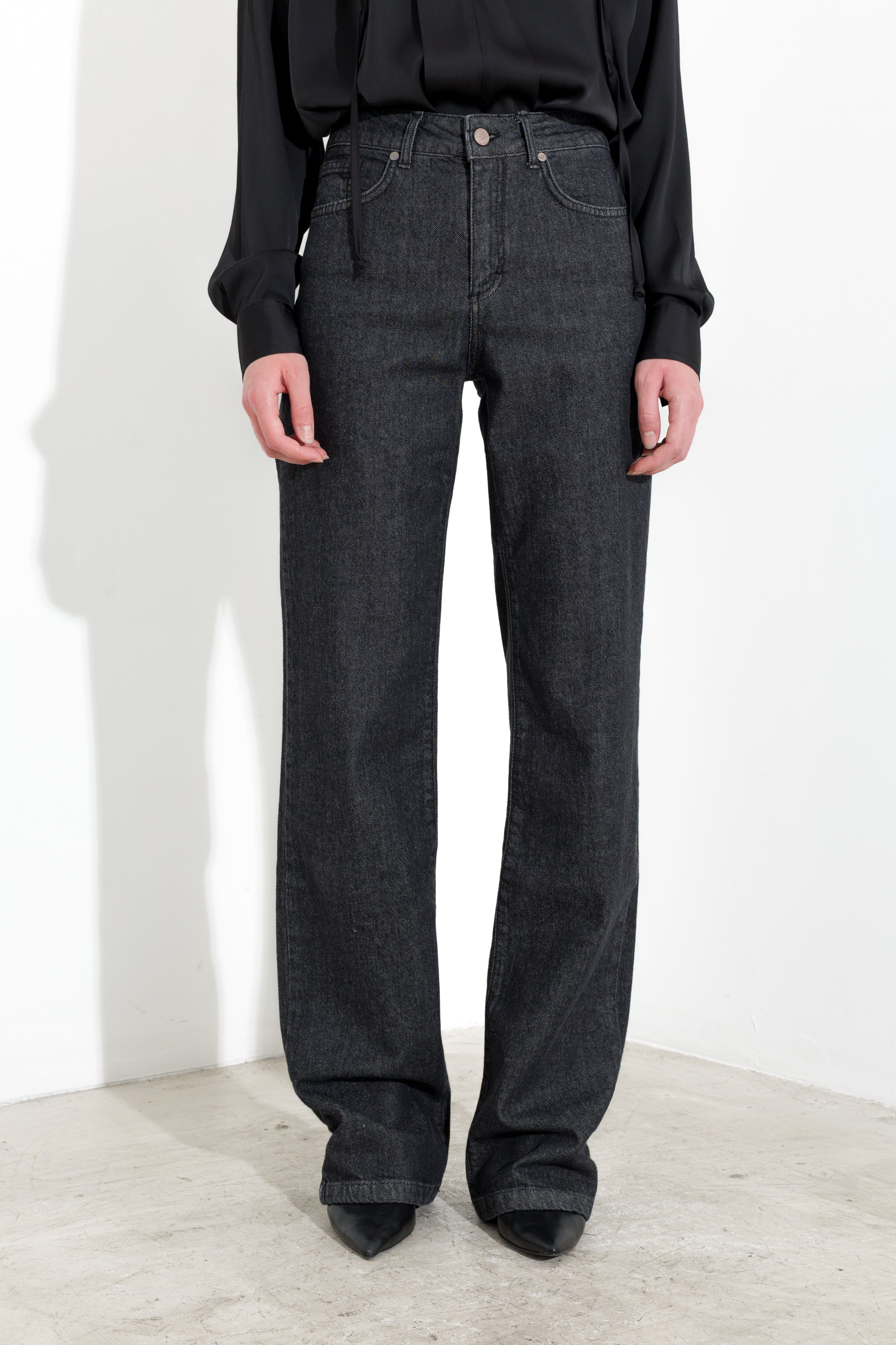 Jeans dritti in denim delave