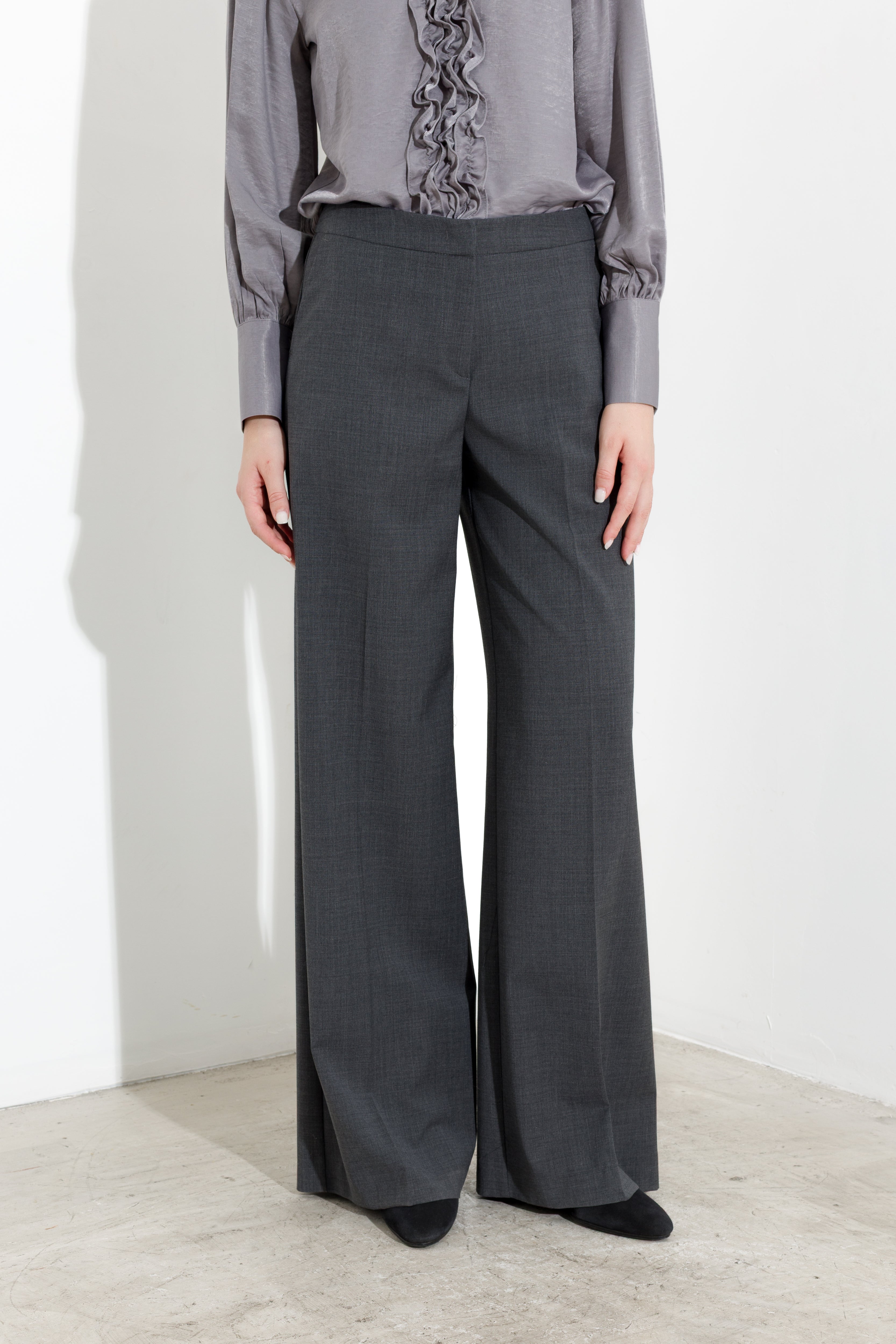 Pantaloni sartoriali a palazzo a vita alta