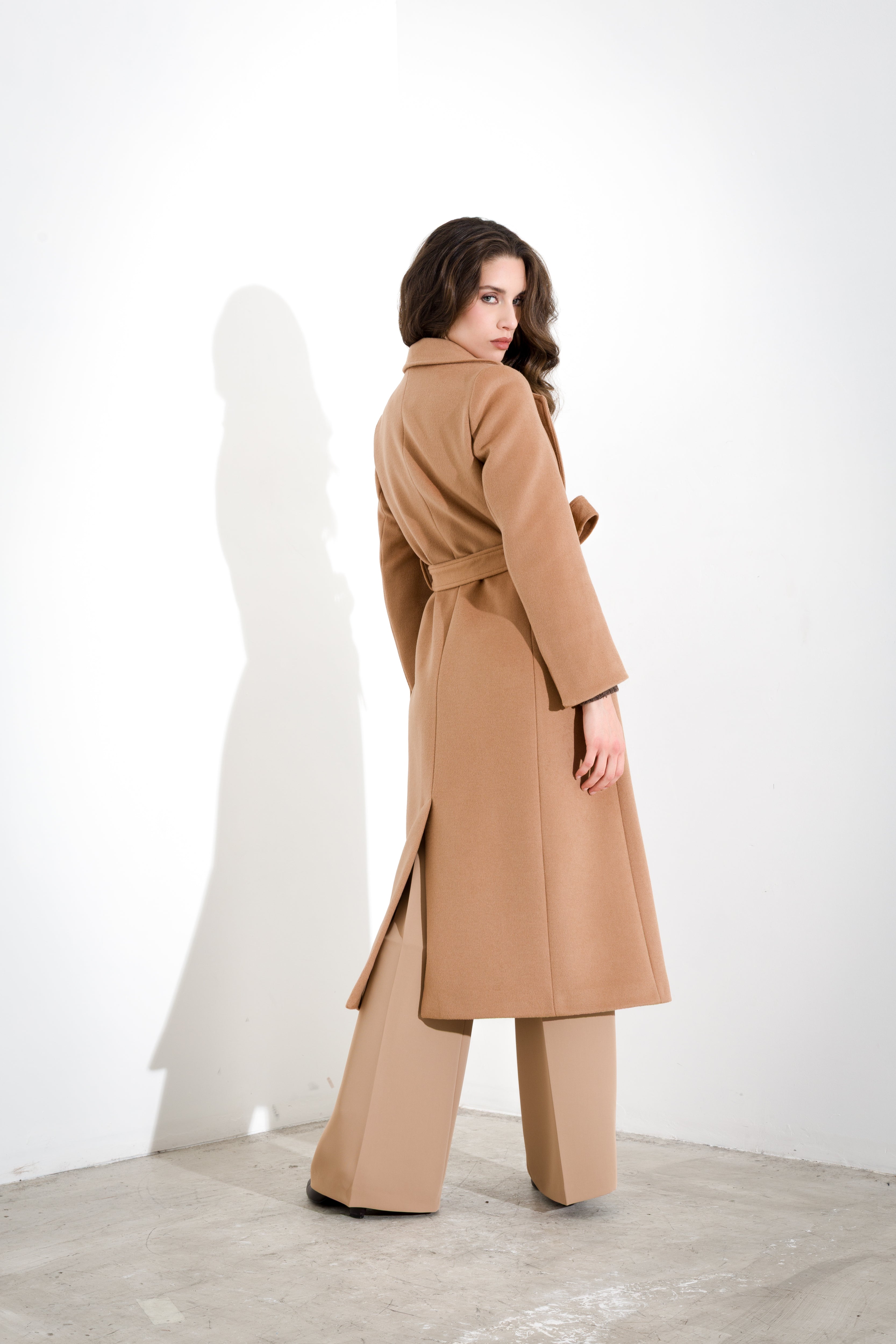 Cappotto in panno con cintura