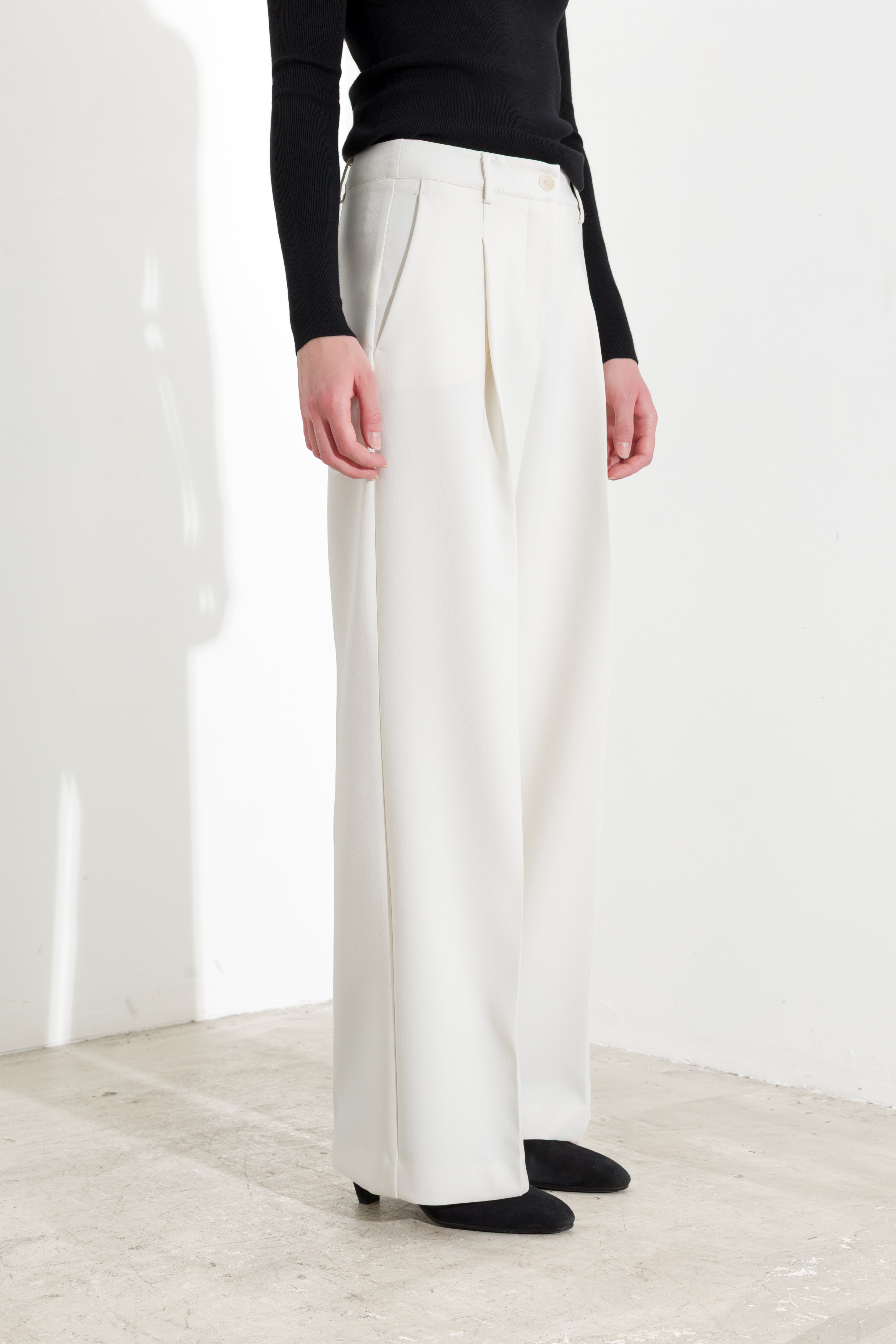 Pantaloni palazzo con pinces