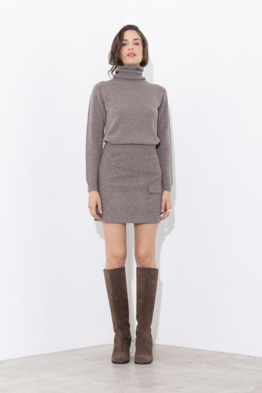 Short skirt in a faux wool blend