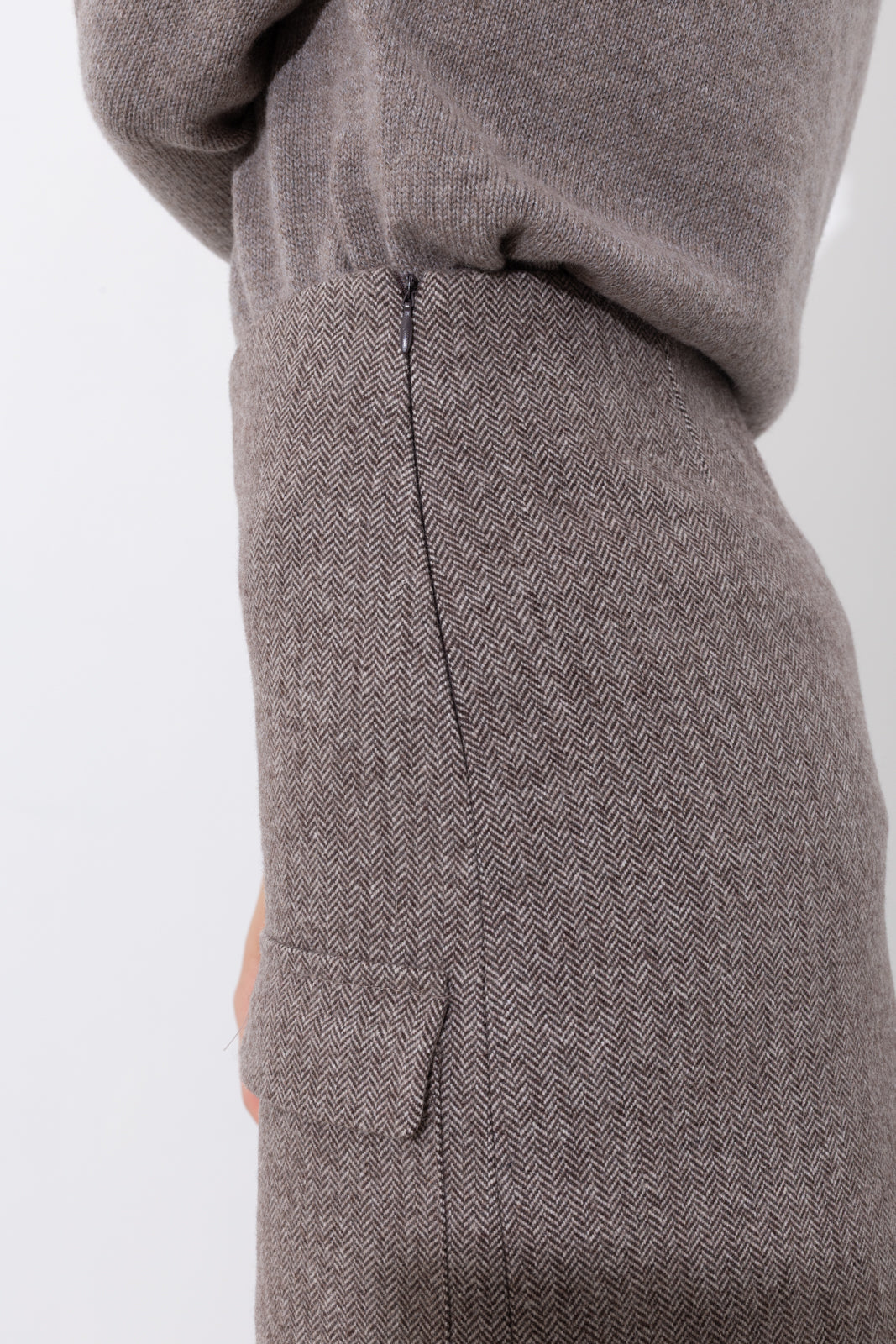 Short skirt in a faux wool blend
