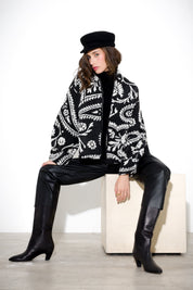 Cappotto corto senza chiusura in maglia