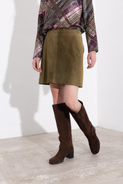Minigonna in pelle scamosciata