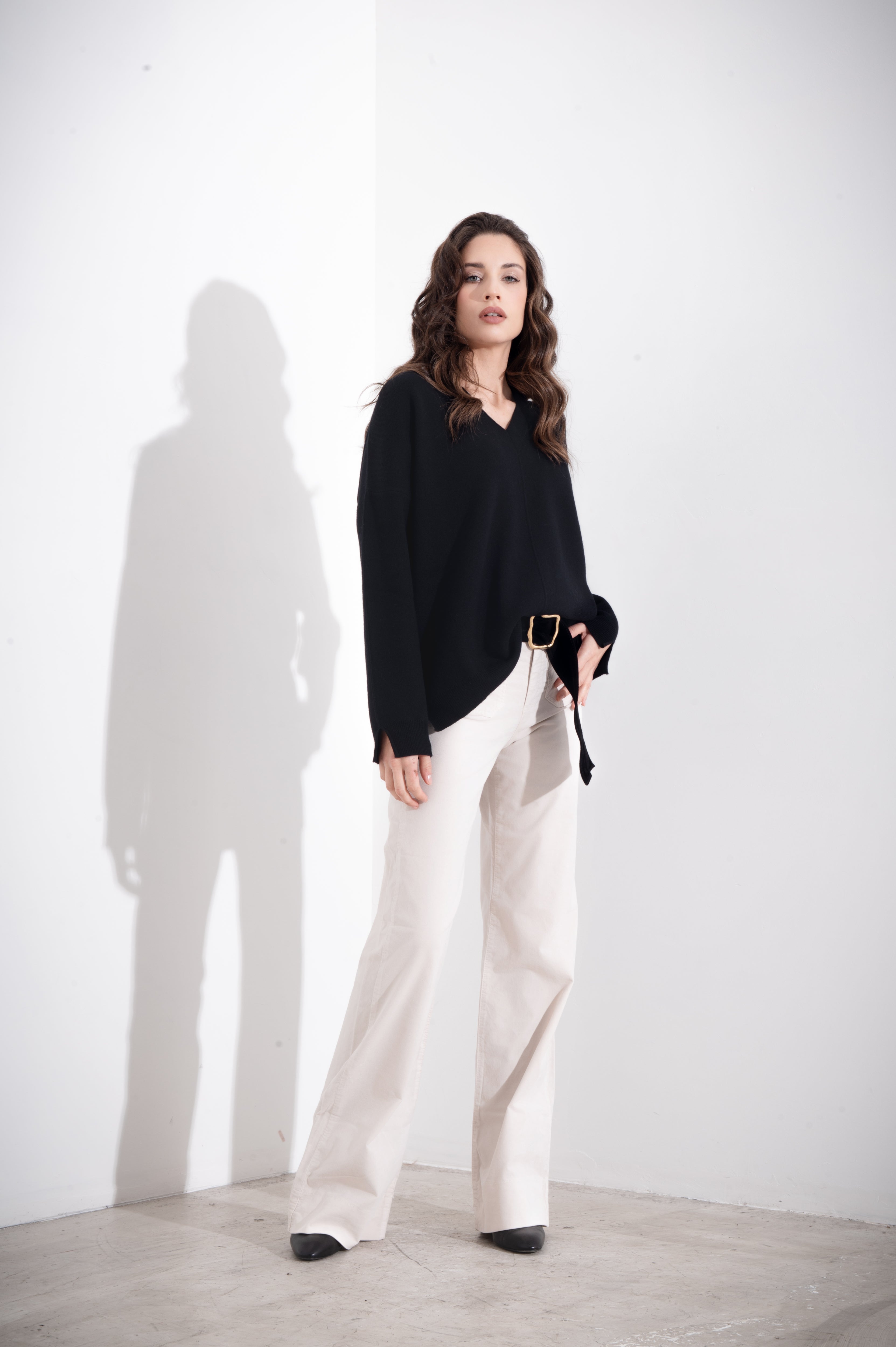 Maglia over scollo a V FRIENDLY SWEATER - Compagnia Italiana