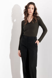 Maglia a costine scollo a V FRIENDLY SWEATER - Compagnia Italiana