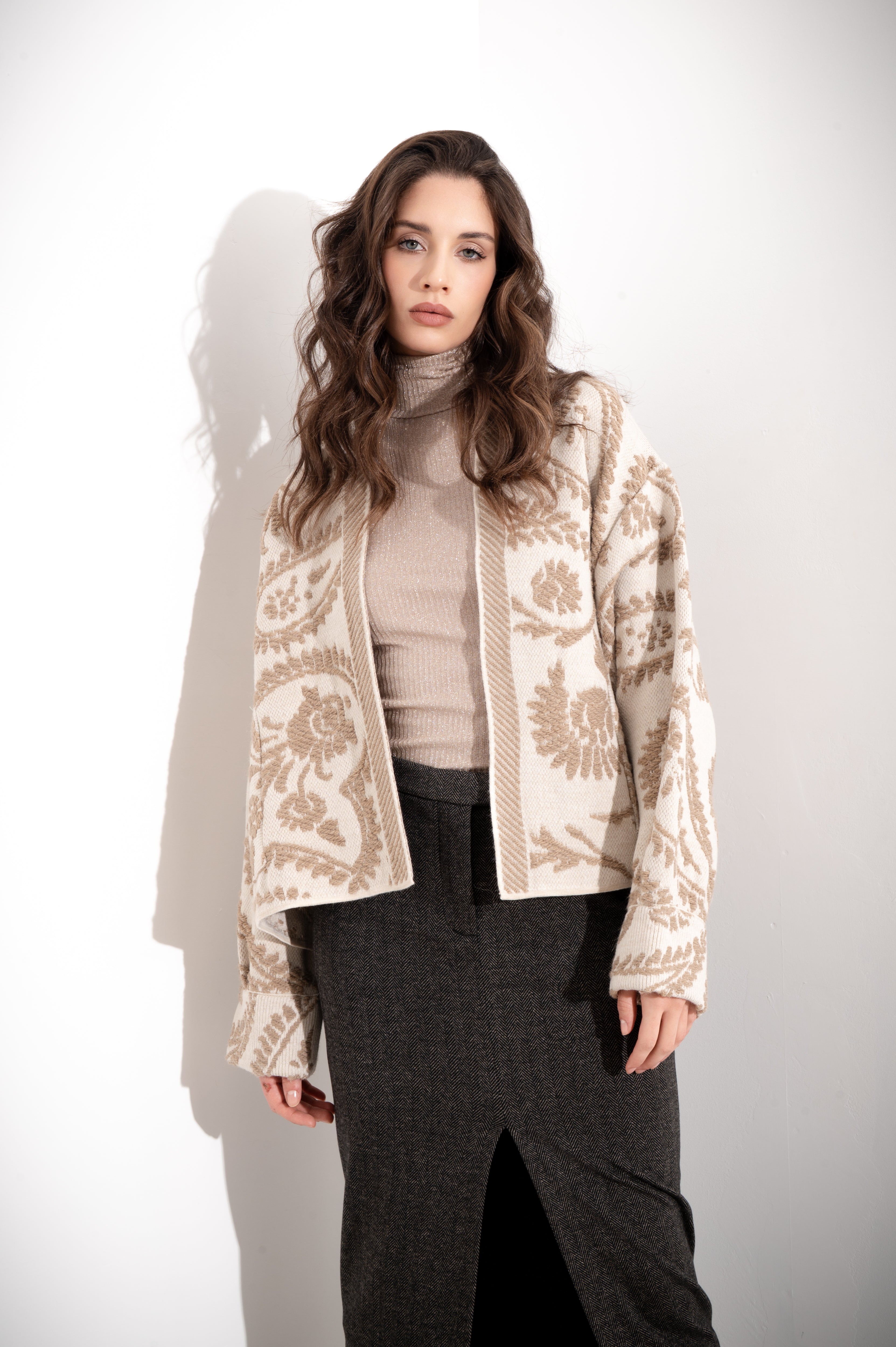 Cappotto corto senza chiusura in maglia