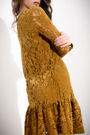 Abito in pizzo ciniglia