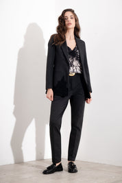 Top stampato con pizzo