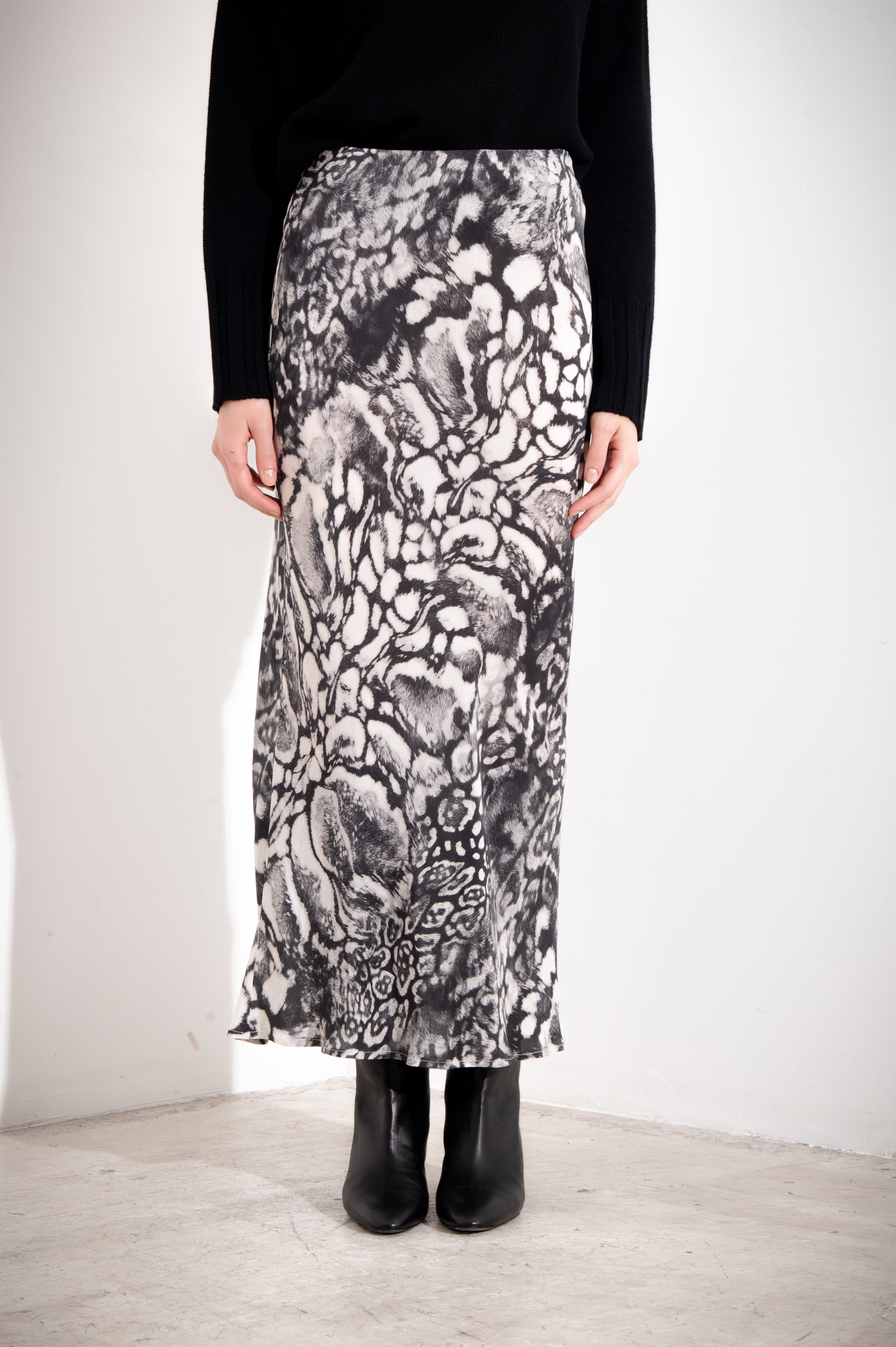 Gonna stampata in viscosa