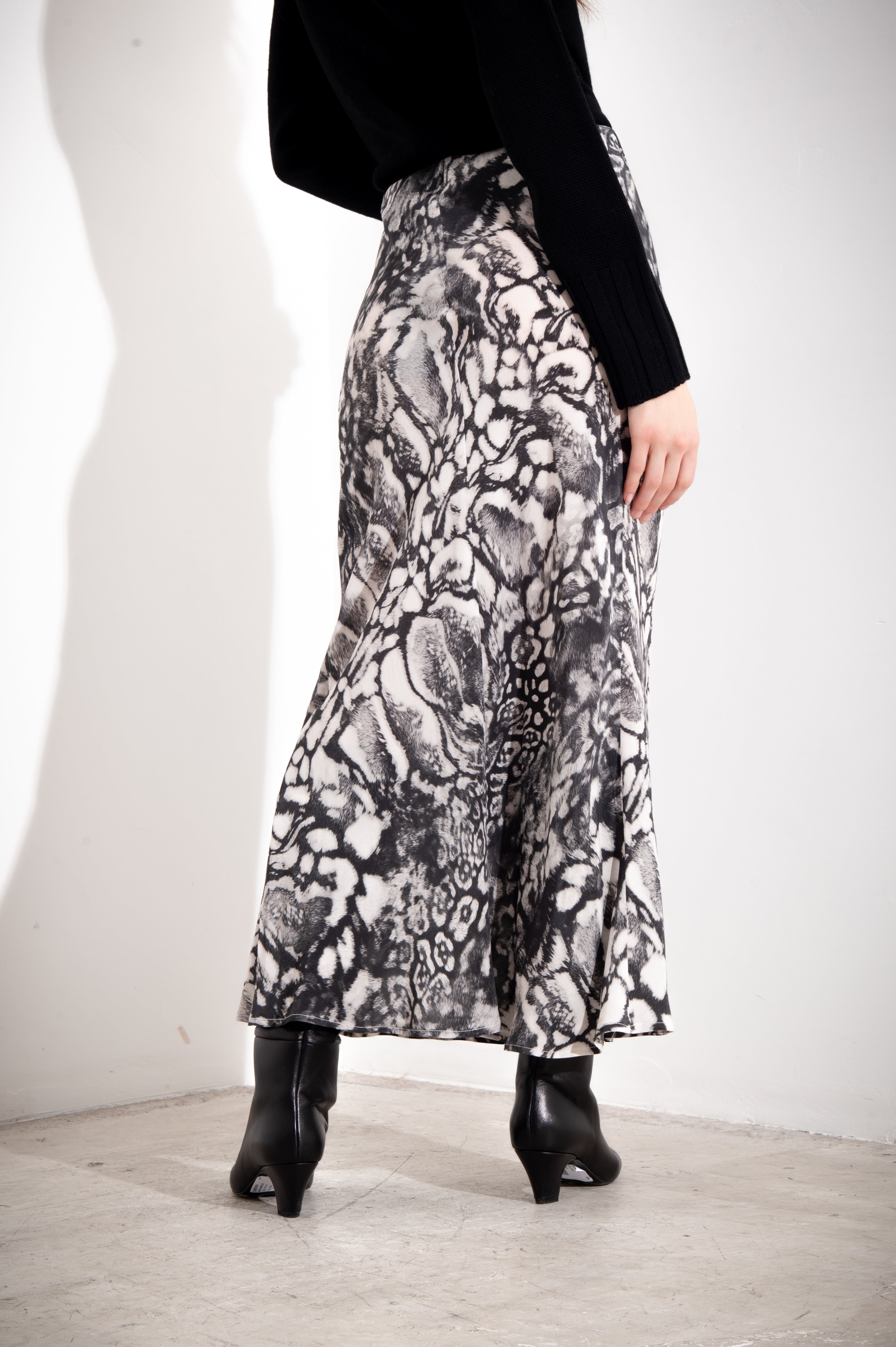 Gonna stampata in viscosa