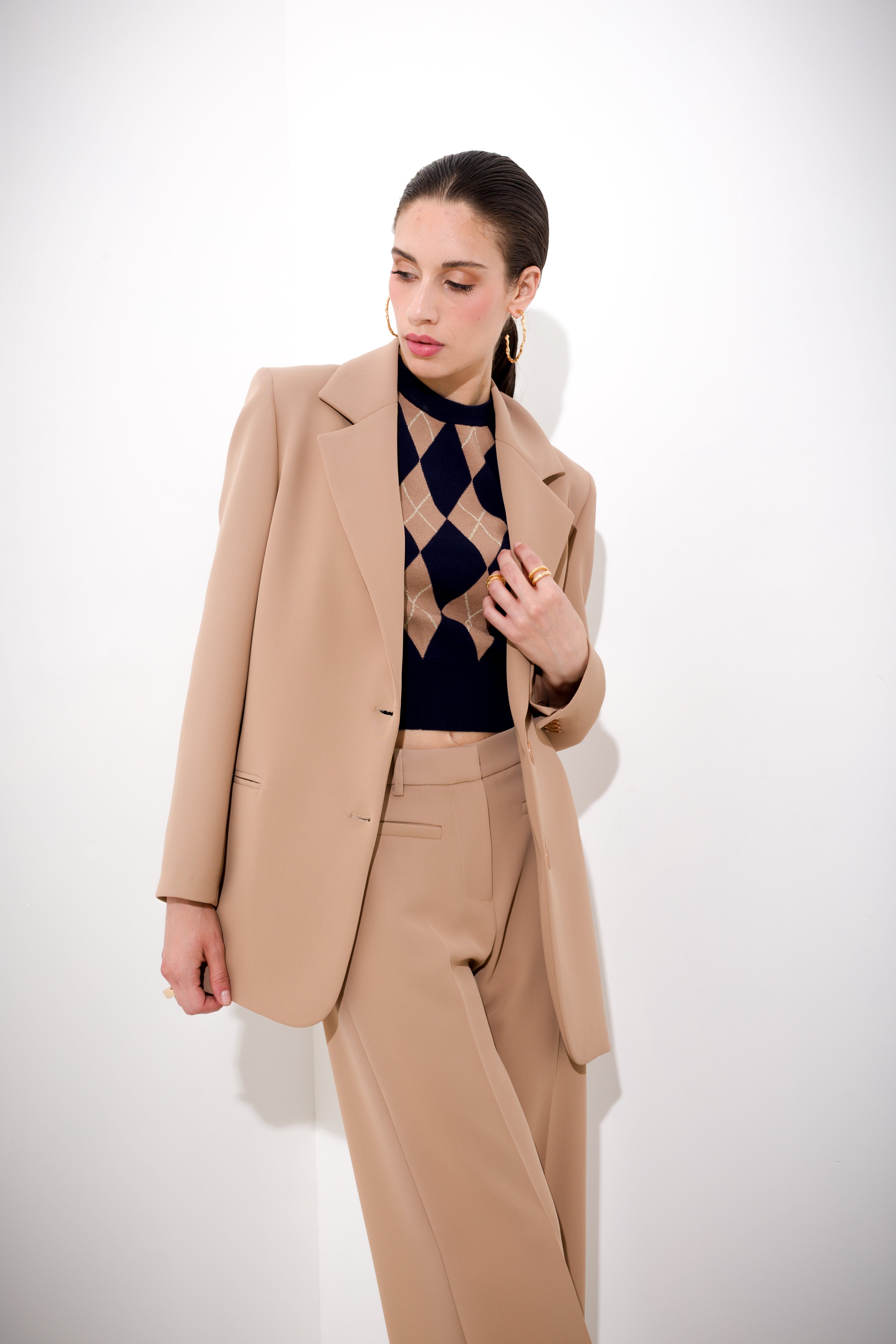 CI_Lookbook-2610_b36b7e8a-d4ea-4d43-821b-e1d29a415195.jpg