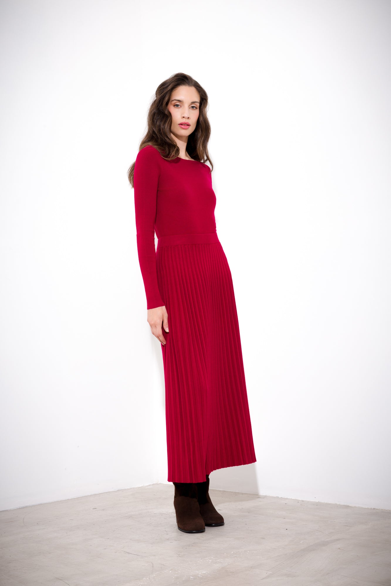 Pleated viscose skirt