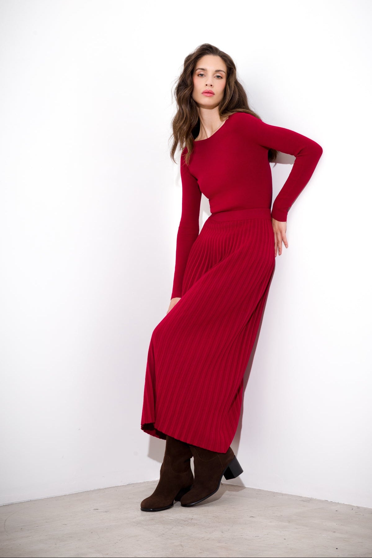 Pleated viscose skirt