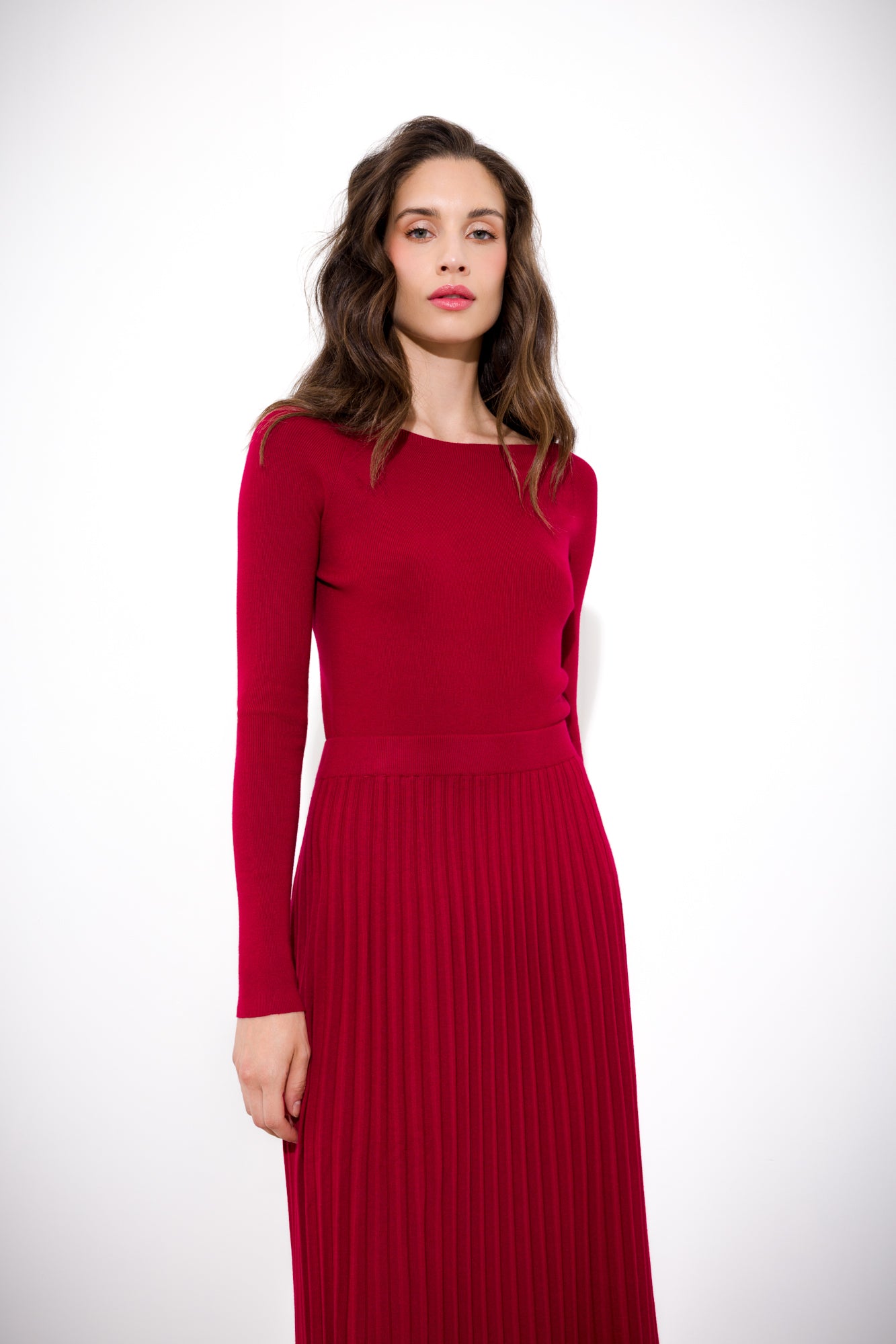 Ribbed boat neck sweater