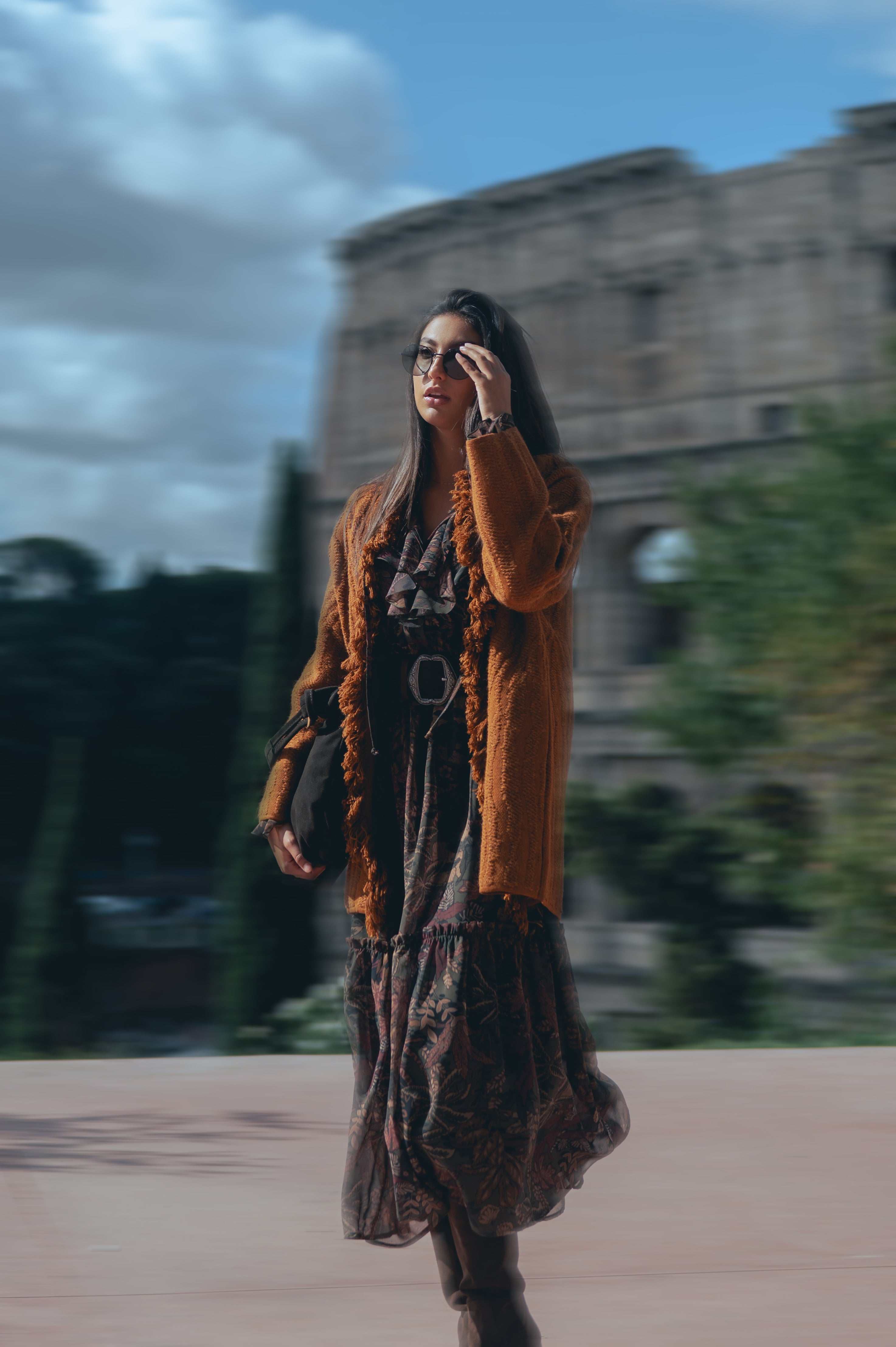 Woven coat with fringes