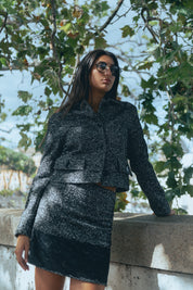 Short tweed skirt