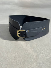 Elastic belt with bustier