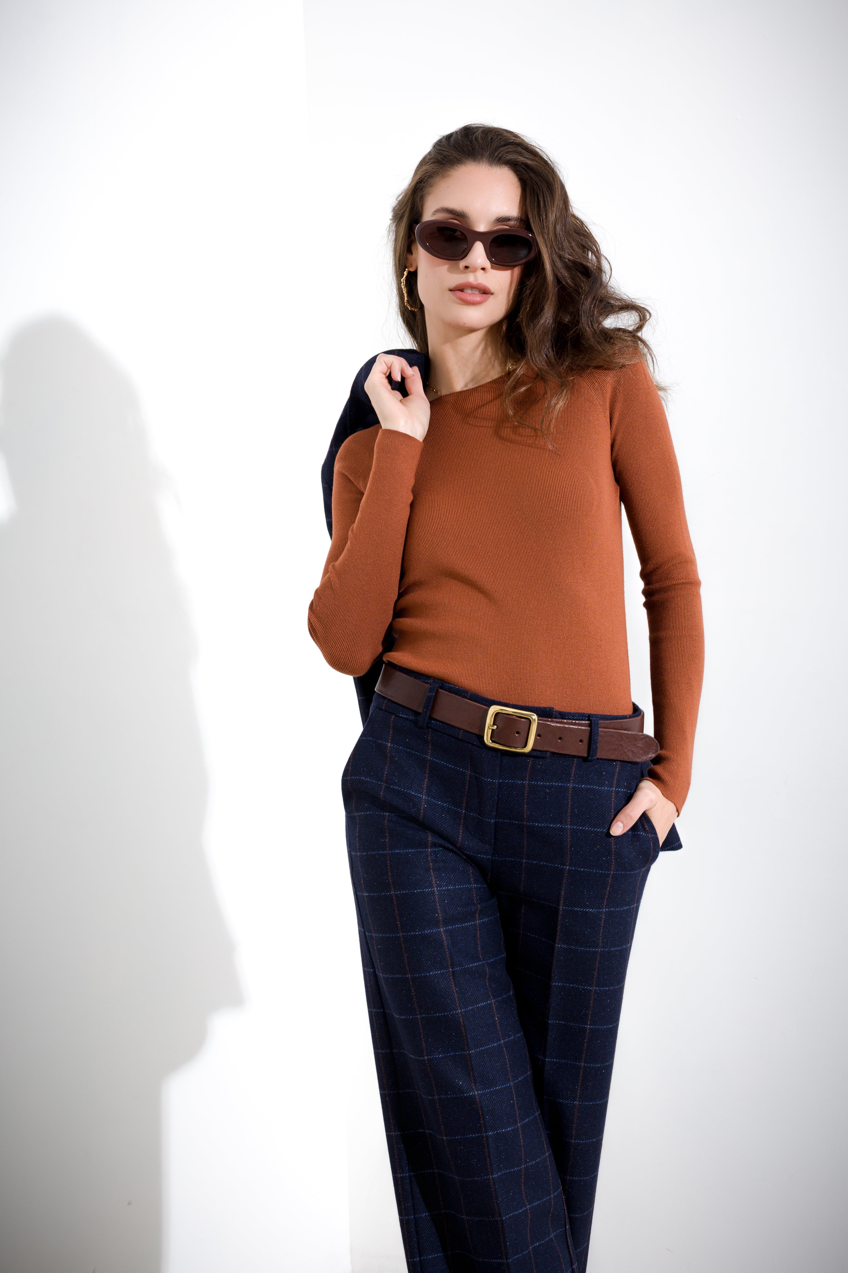 Ribbed boat neck sweater