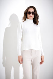 Maglia in pura lana a collo alto FRIENDLY SWEATER - Compagnia Italiana