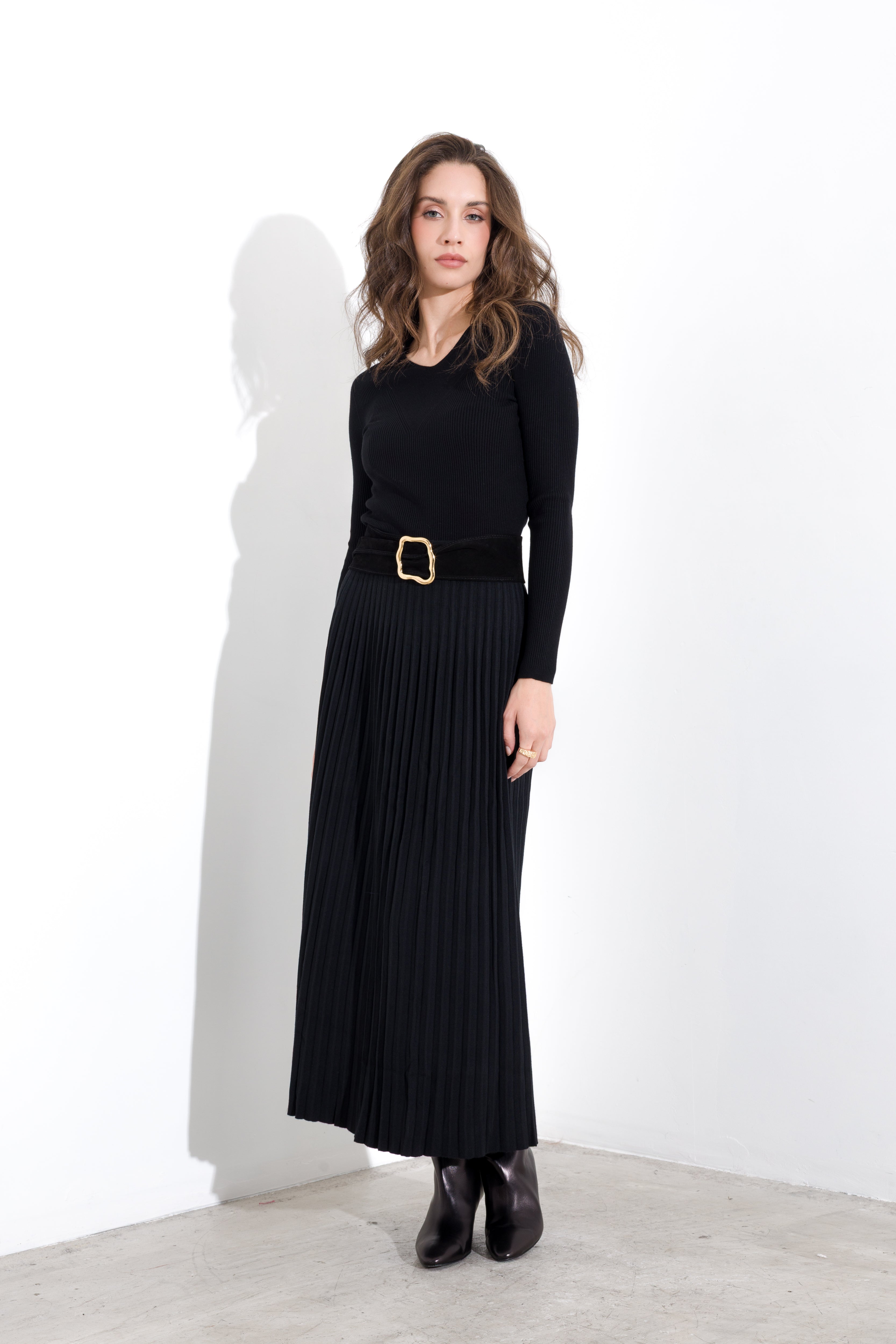 Pleated viscose skirt