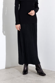 Pleated viscose skirt