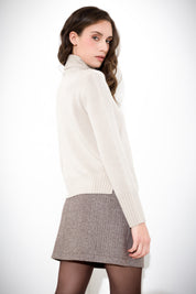 Maglia in pura lana a collo alto