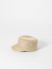 Cappello in feltro con visiera