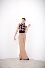 Sleeveless diamond vest