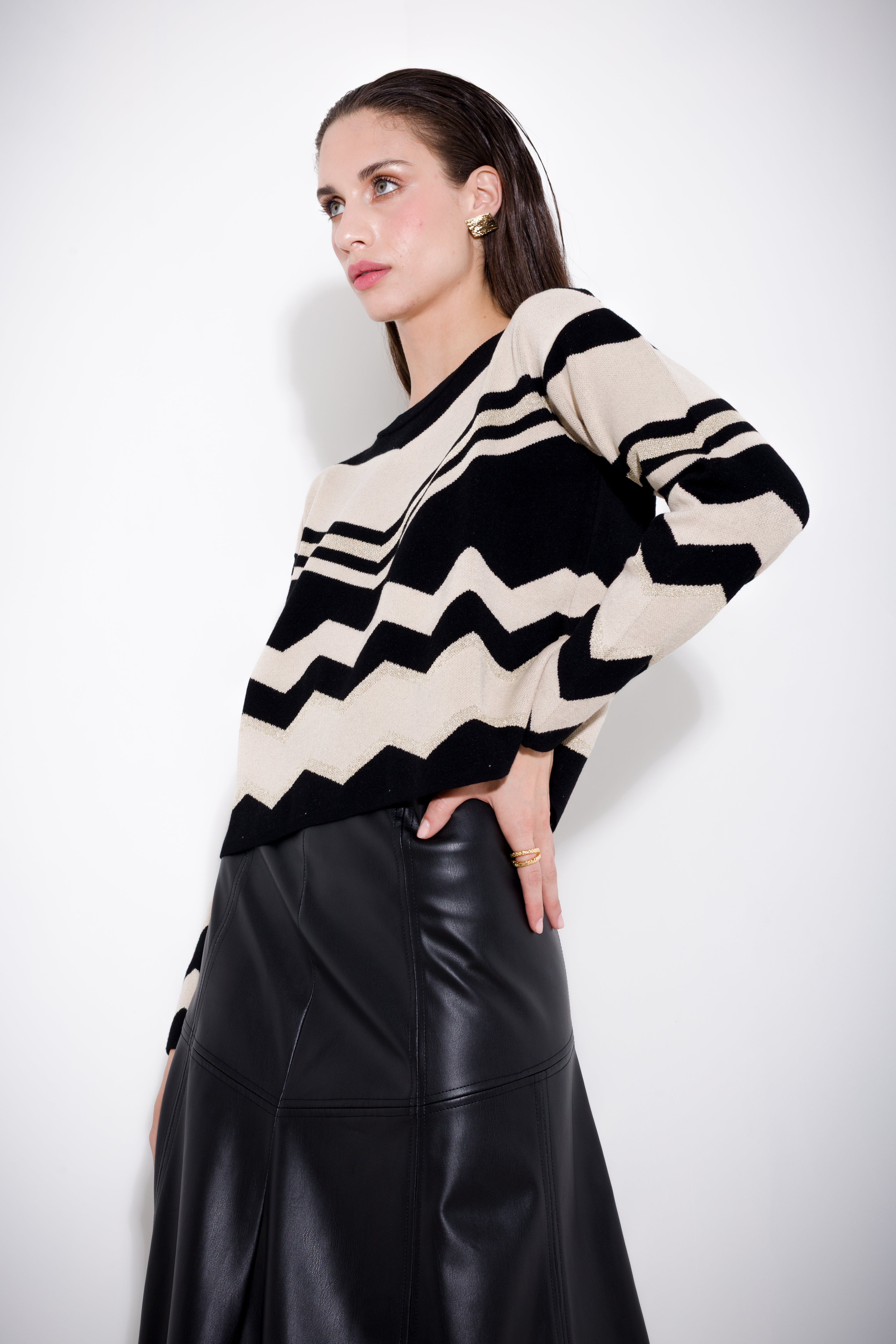 Long-sleeved chevron shirt