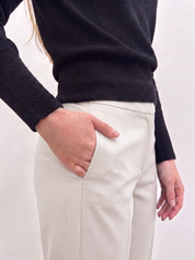Pantalone slim con risvolto alto